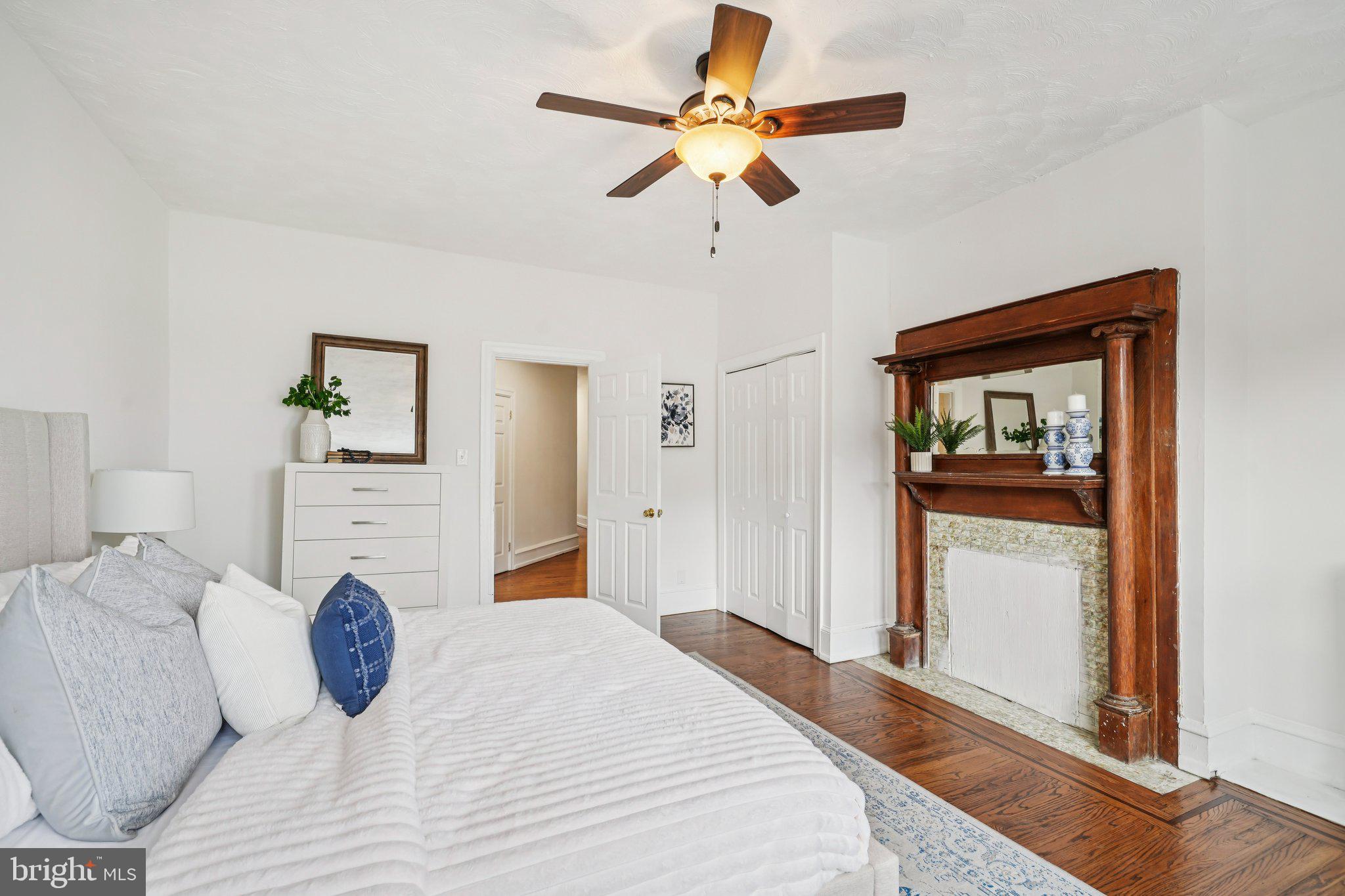 UNIVERSITY CITY - Residential