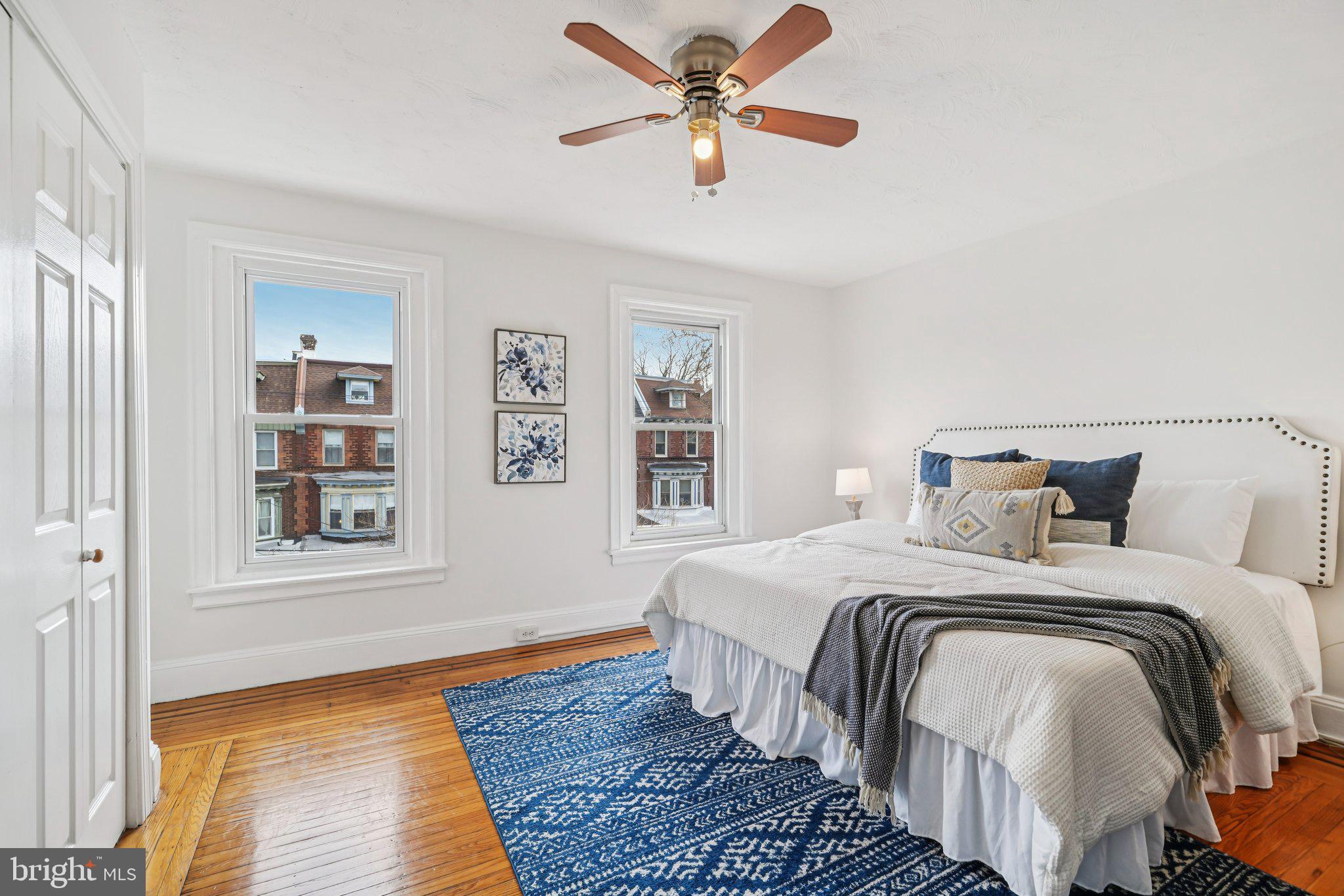 UNIVERSITY CITY - Residential