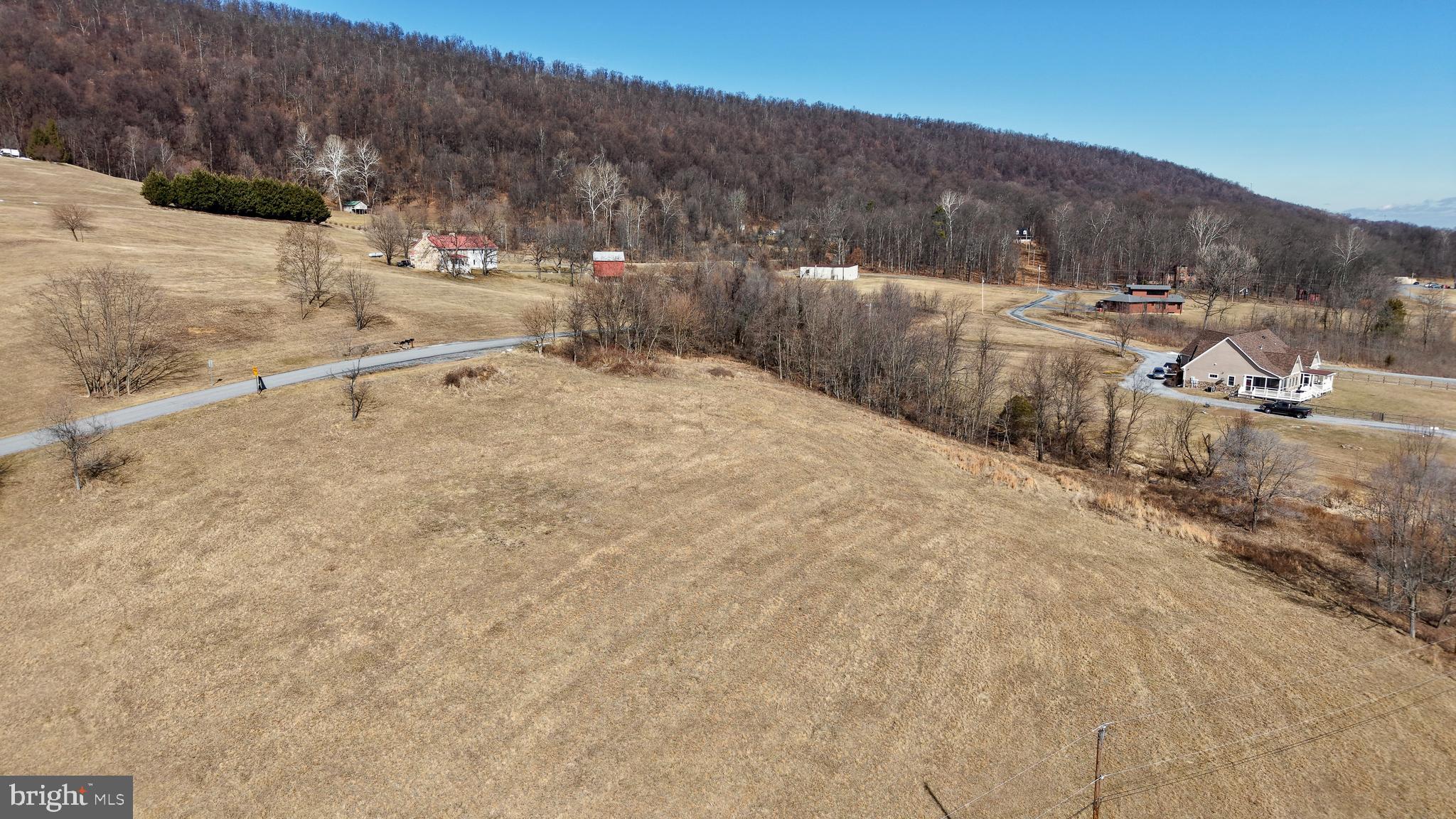 MOUNTAIN VISTAS - Land