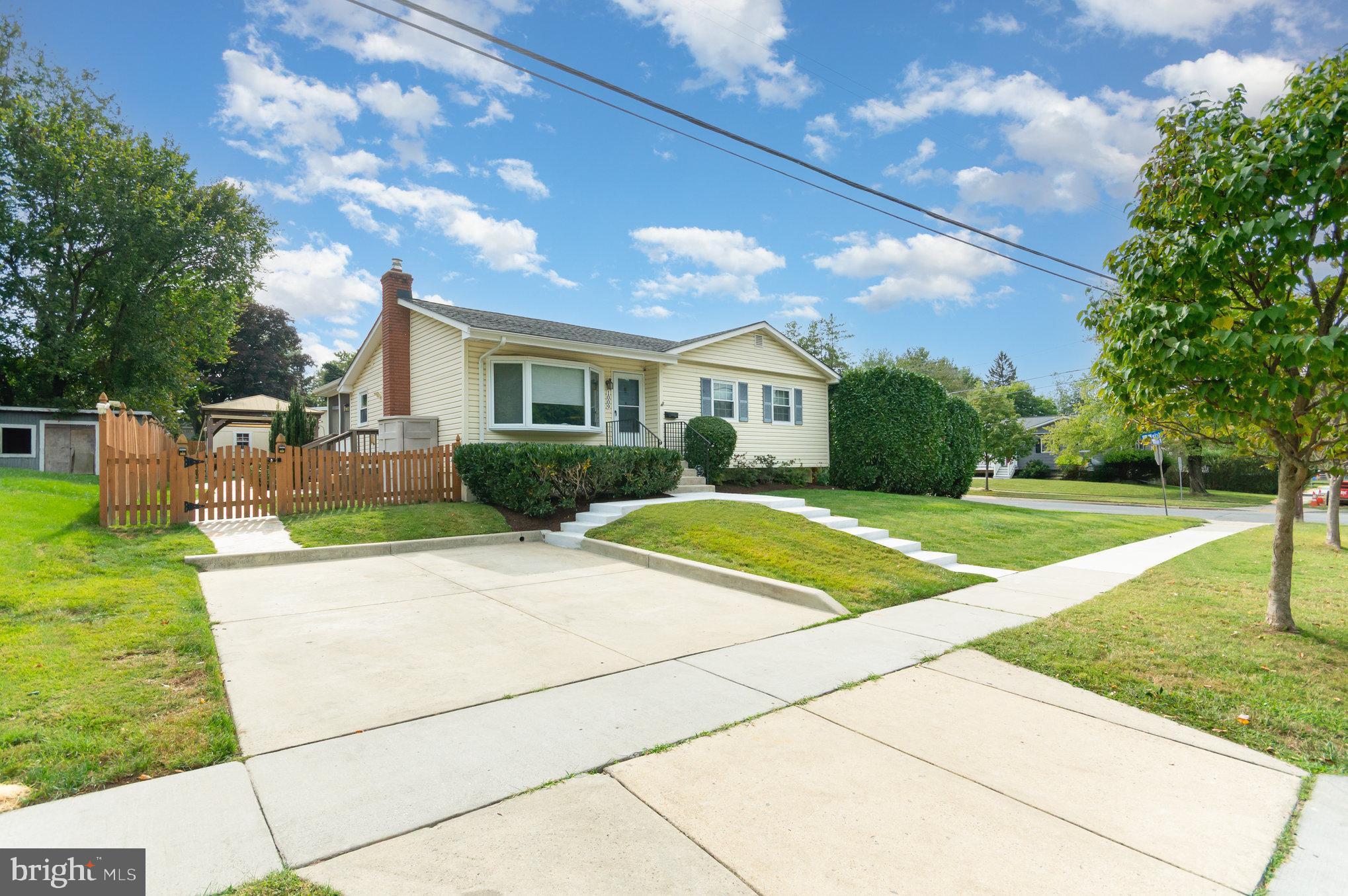 HUNGERFORD - Residential