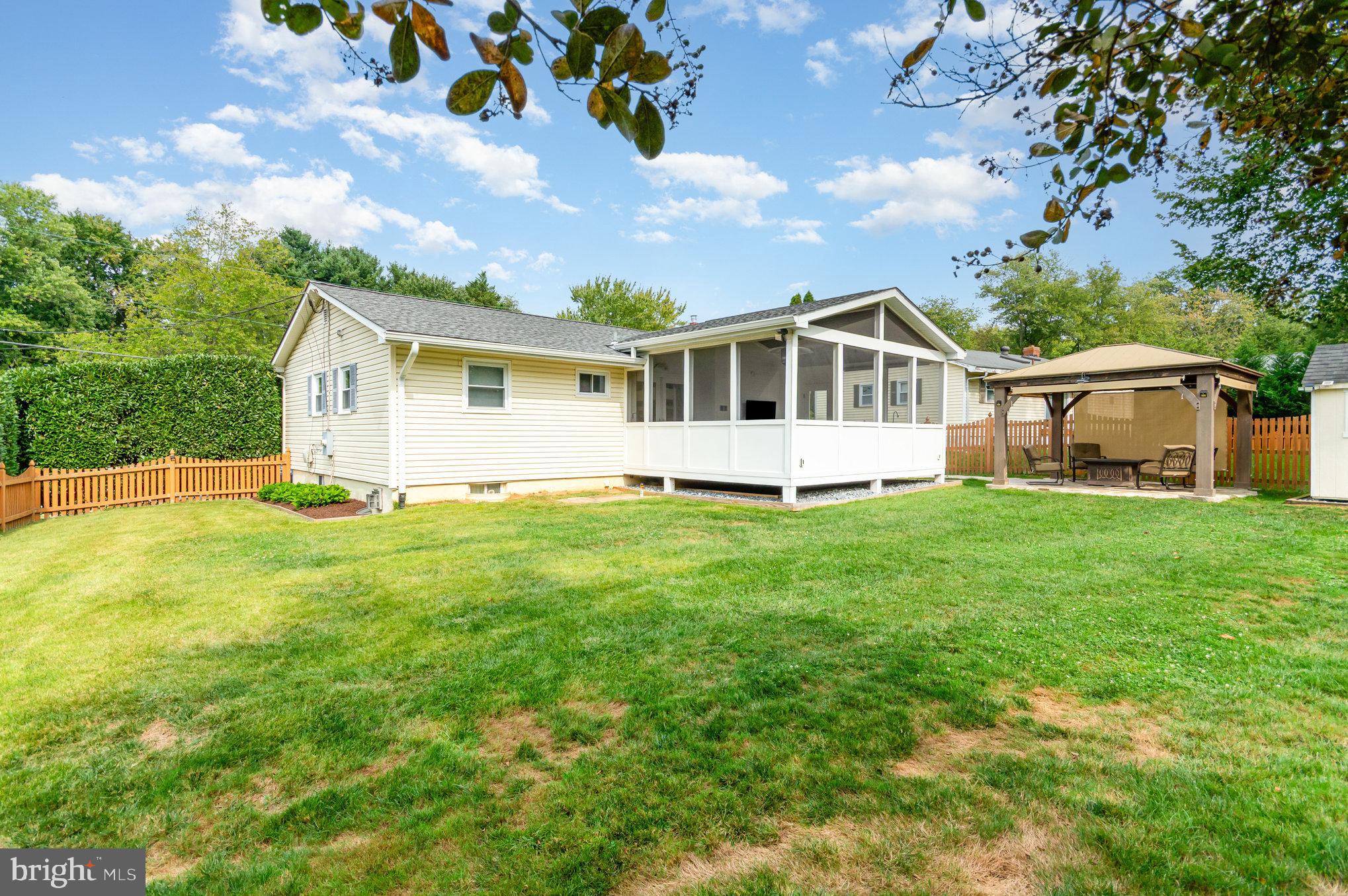 HUNGERFORD - Residential