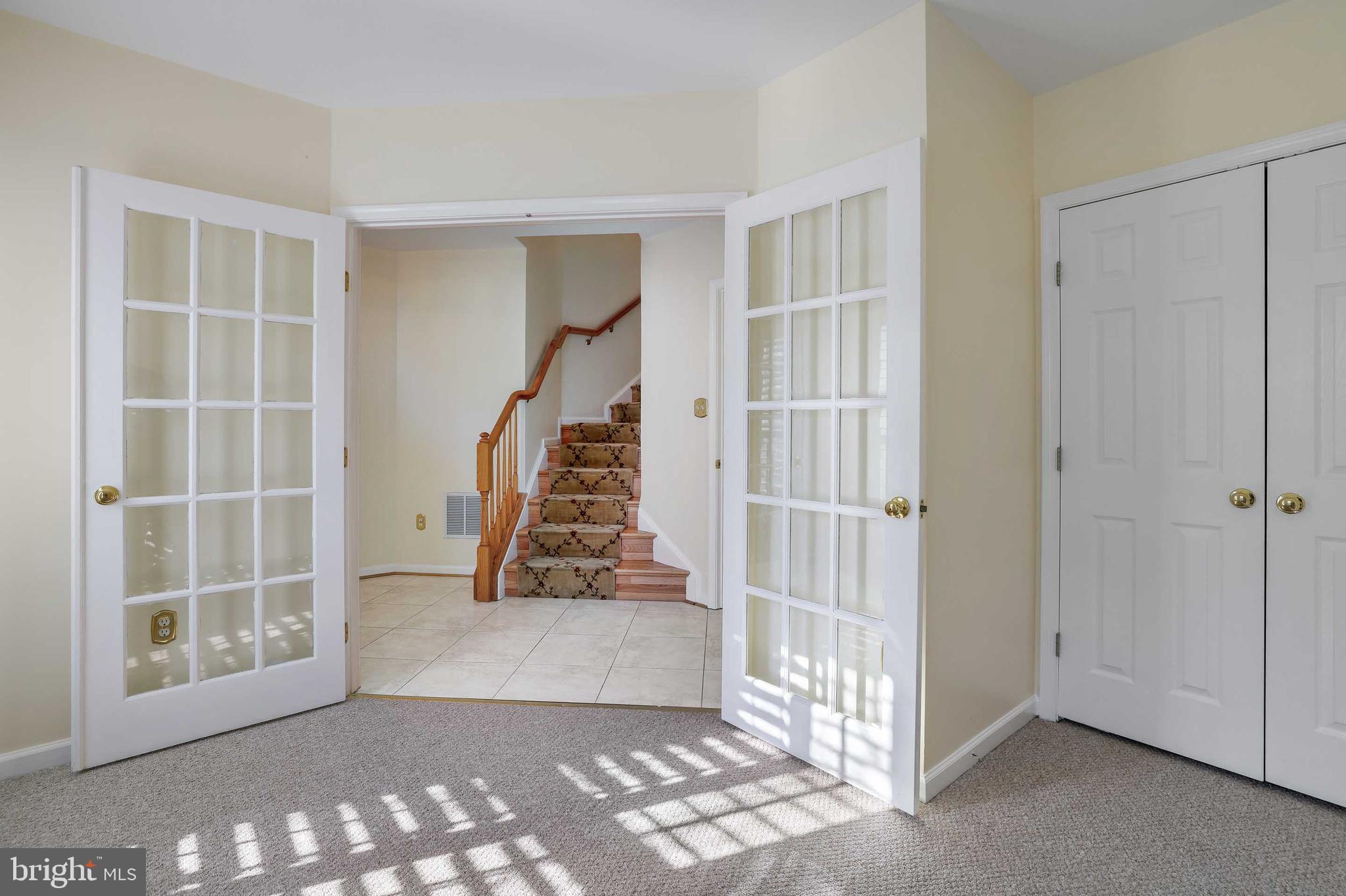 LAKELANDS - Residential Lease