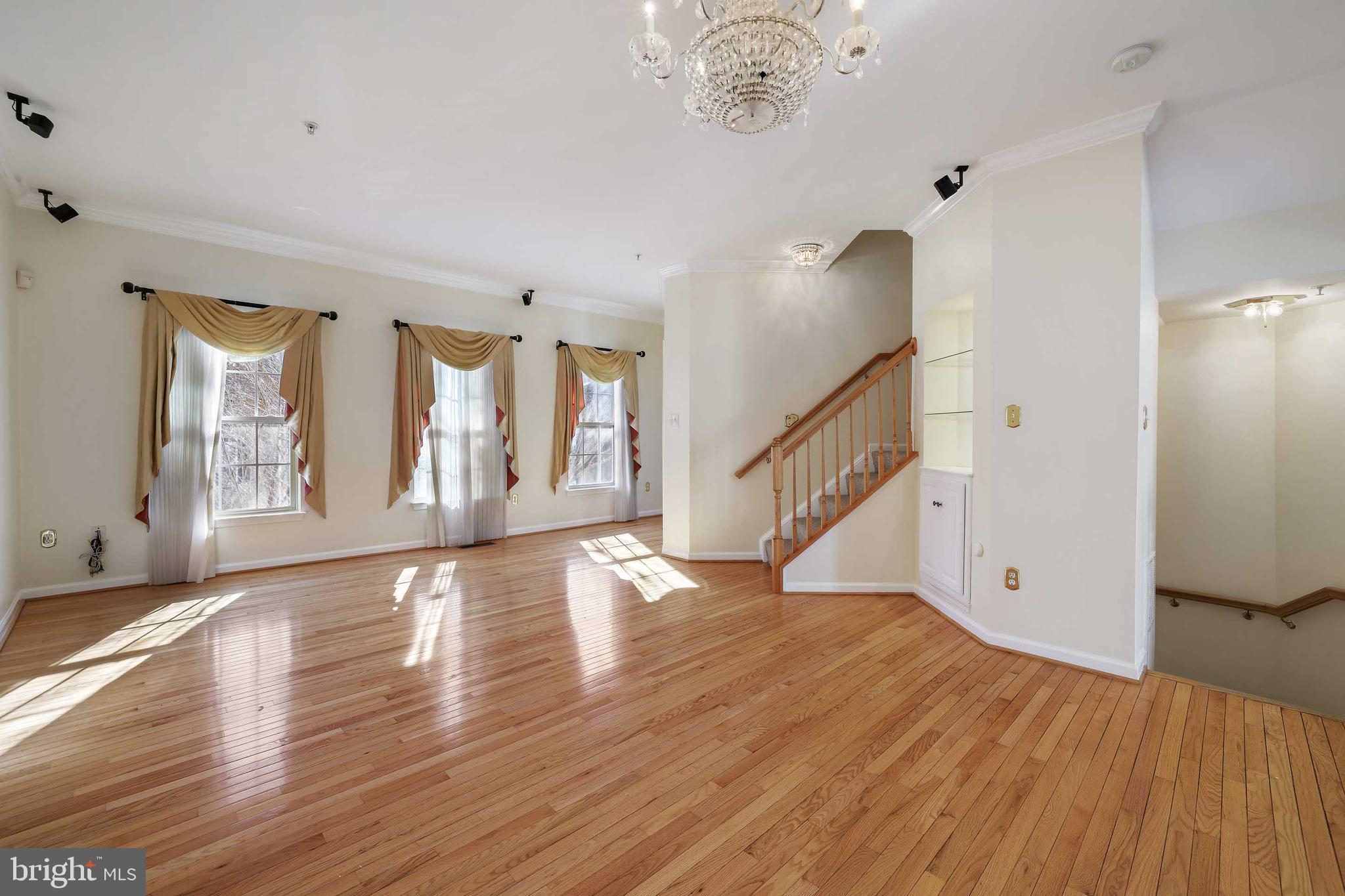 LAKELANDS - Residential Lease