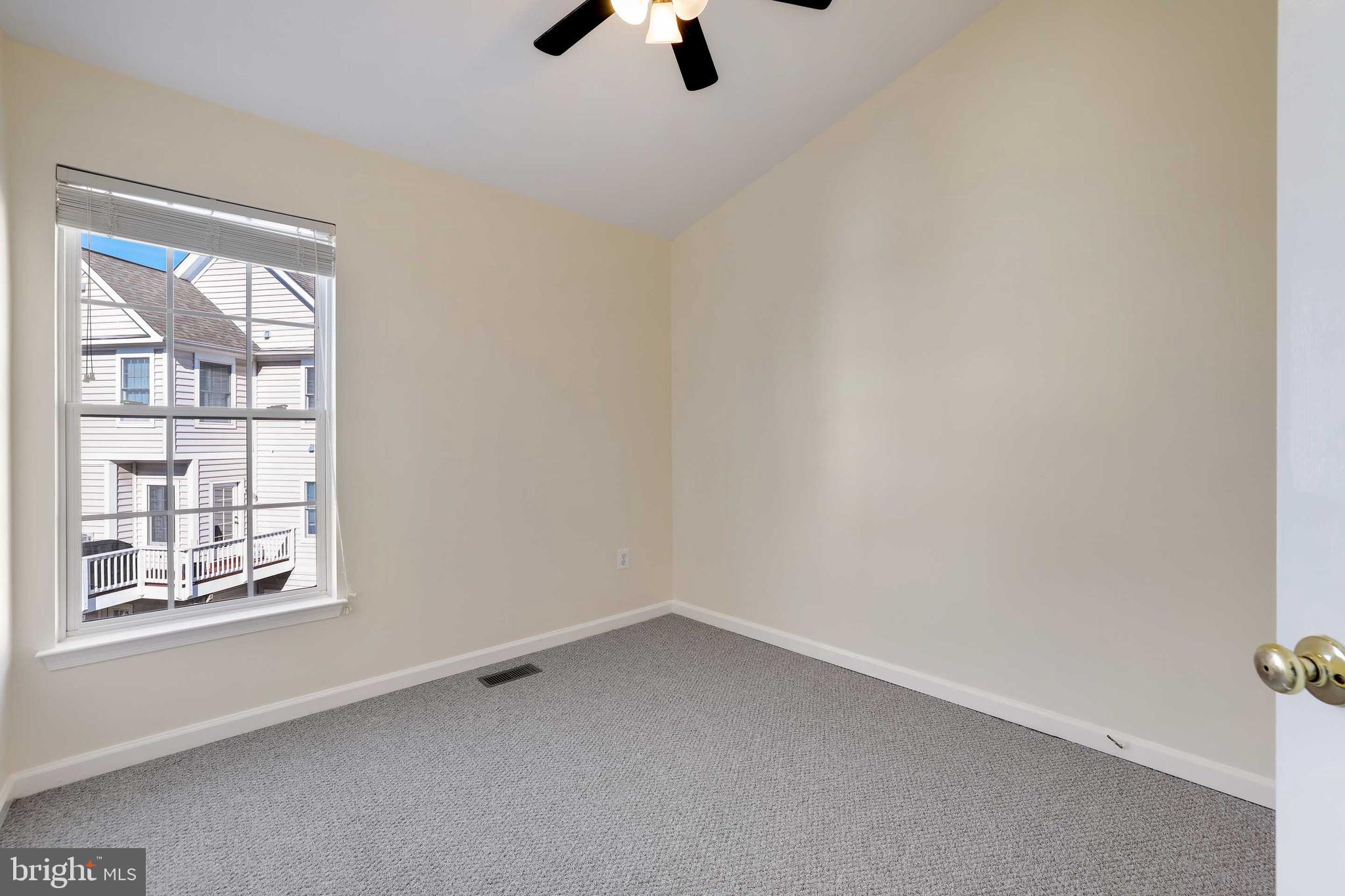 LAKELANDS - Residential Lease