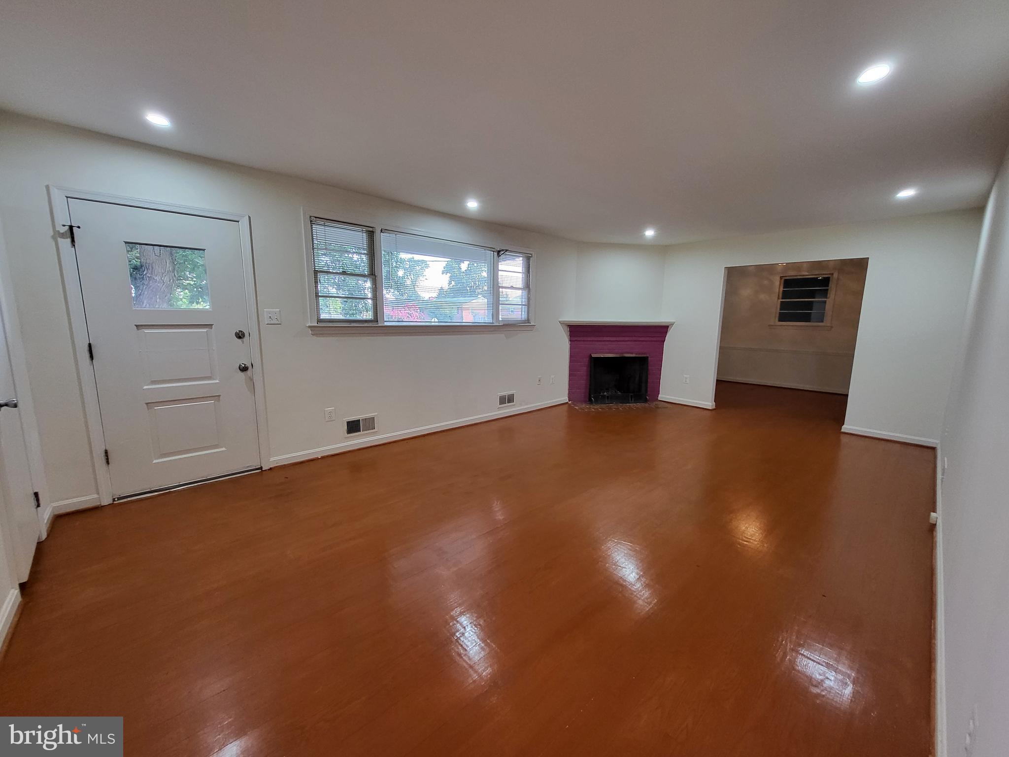 DORCHESTER ESTATES - Residential