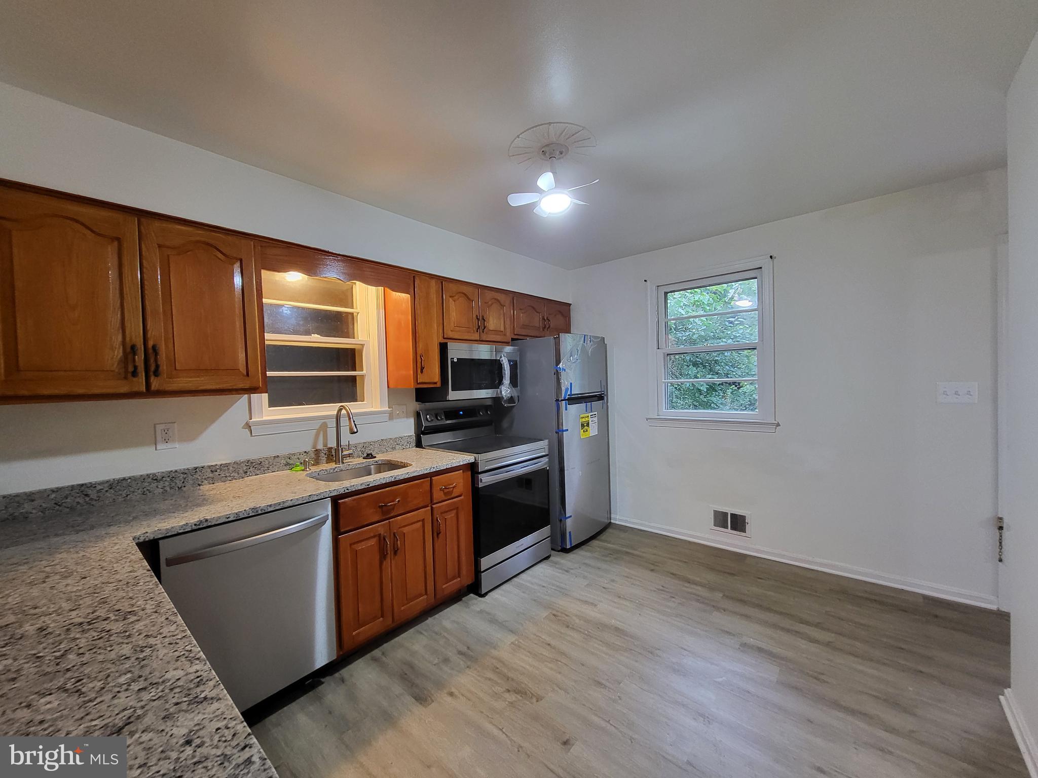 DORCHESTER ESTATES - Residential