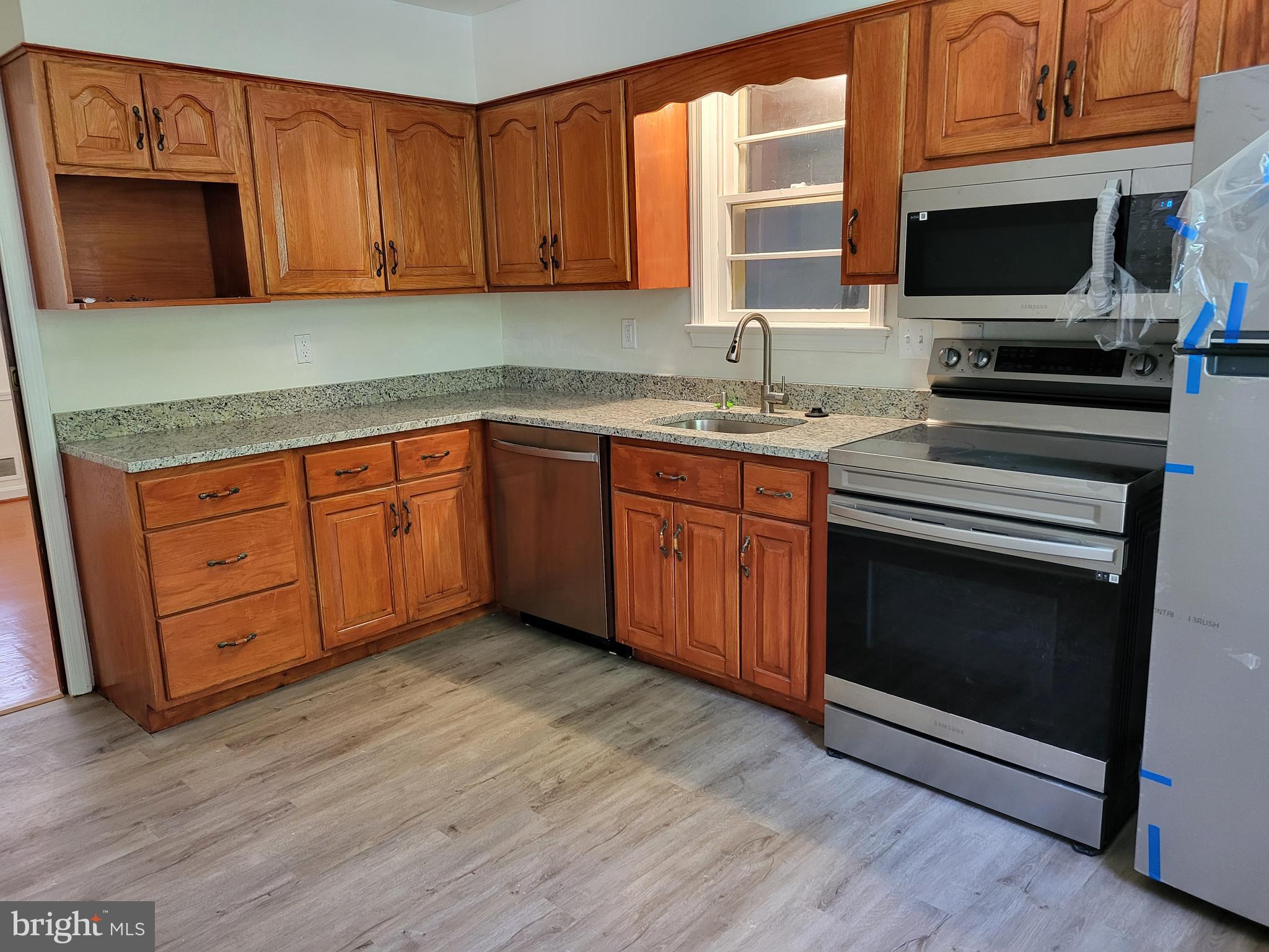 DORCHESTER ESTATES - Residential