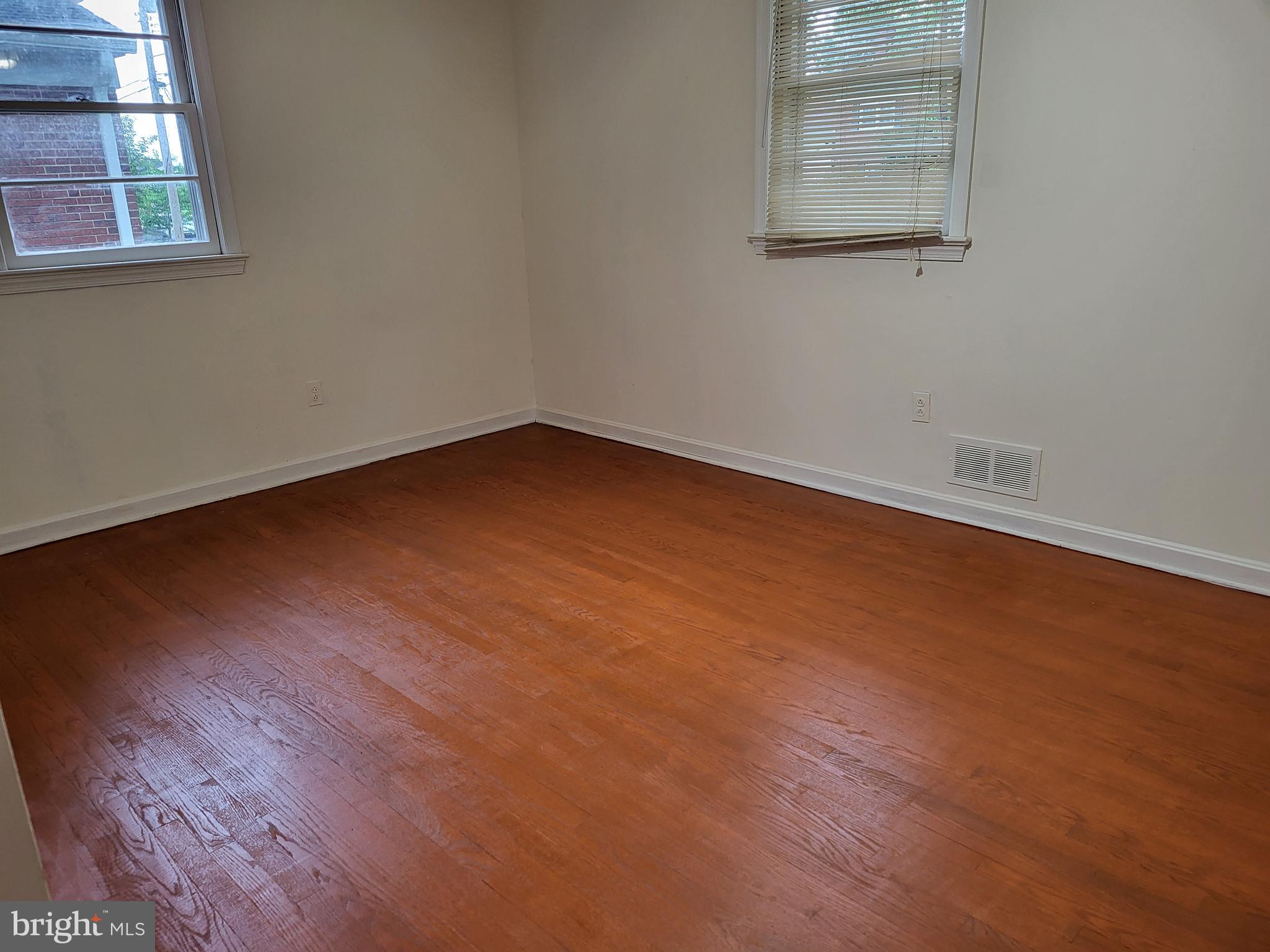 DORCHESTER ESTATES - Residential