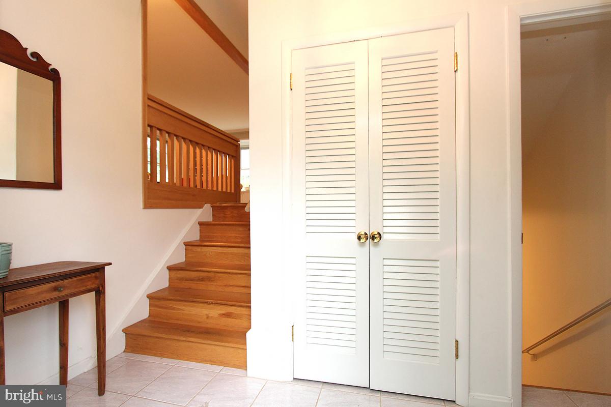 WOODHAVEN - Residential Lease