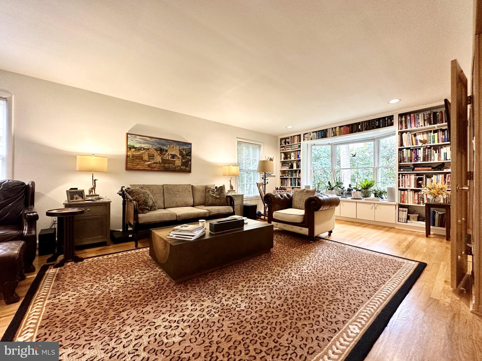 WOODHAVEN - Residential Lease