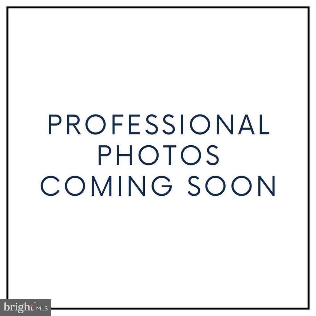 Photo of 5414 Queensberry Avenue, SPRINGFIELD, VA 22151 (MLS # VAFX2306248)