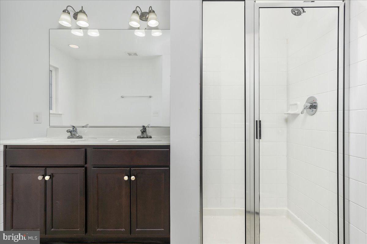 RIVERSIDE VILLAGES - Residential