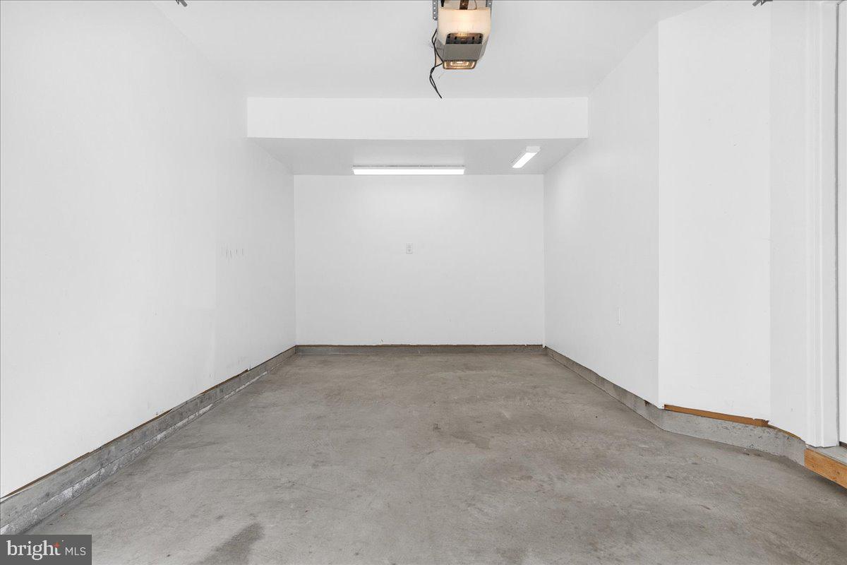 RIVERSIDE VILLAGES - Residential