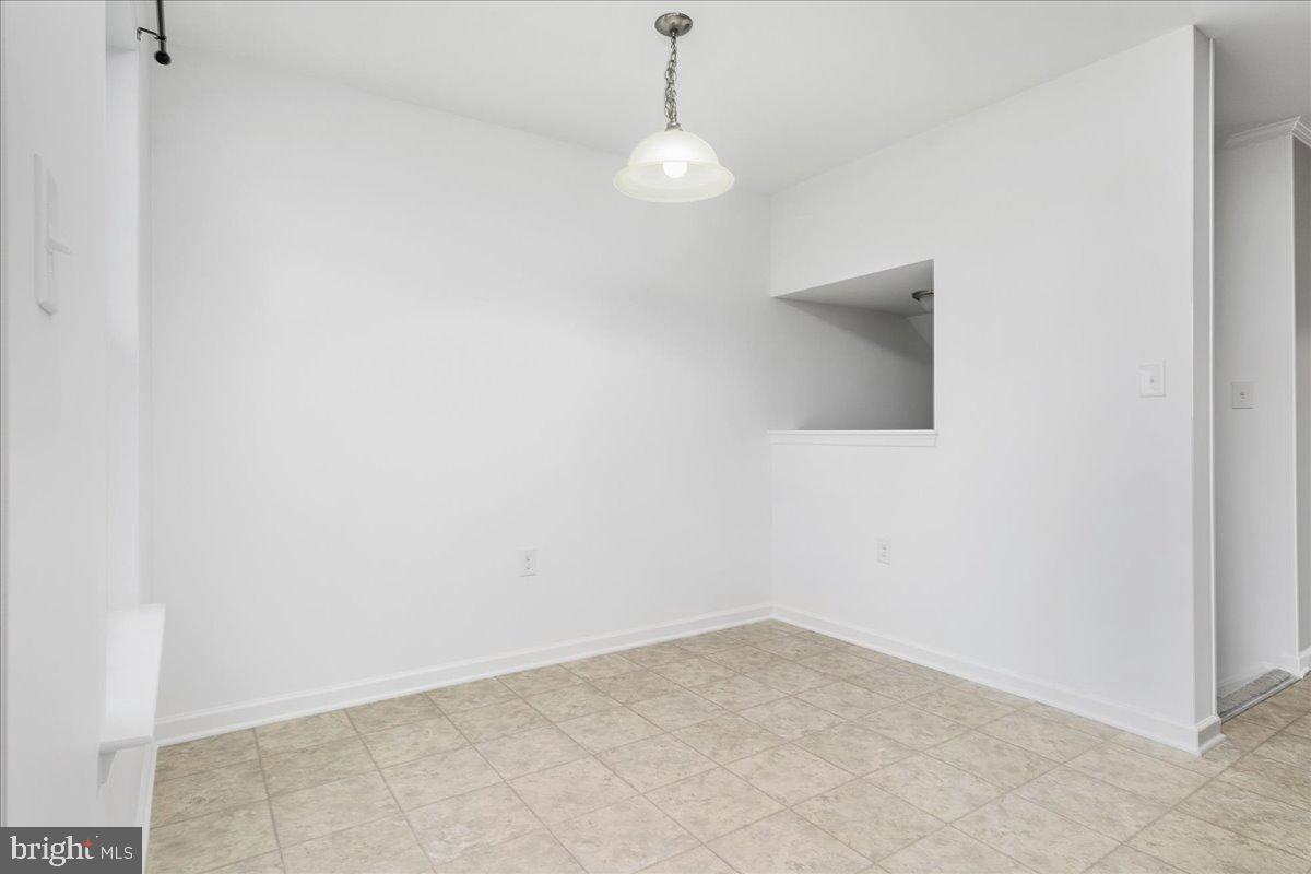 RIVERSIDE VILLAGES - Residential