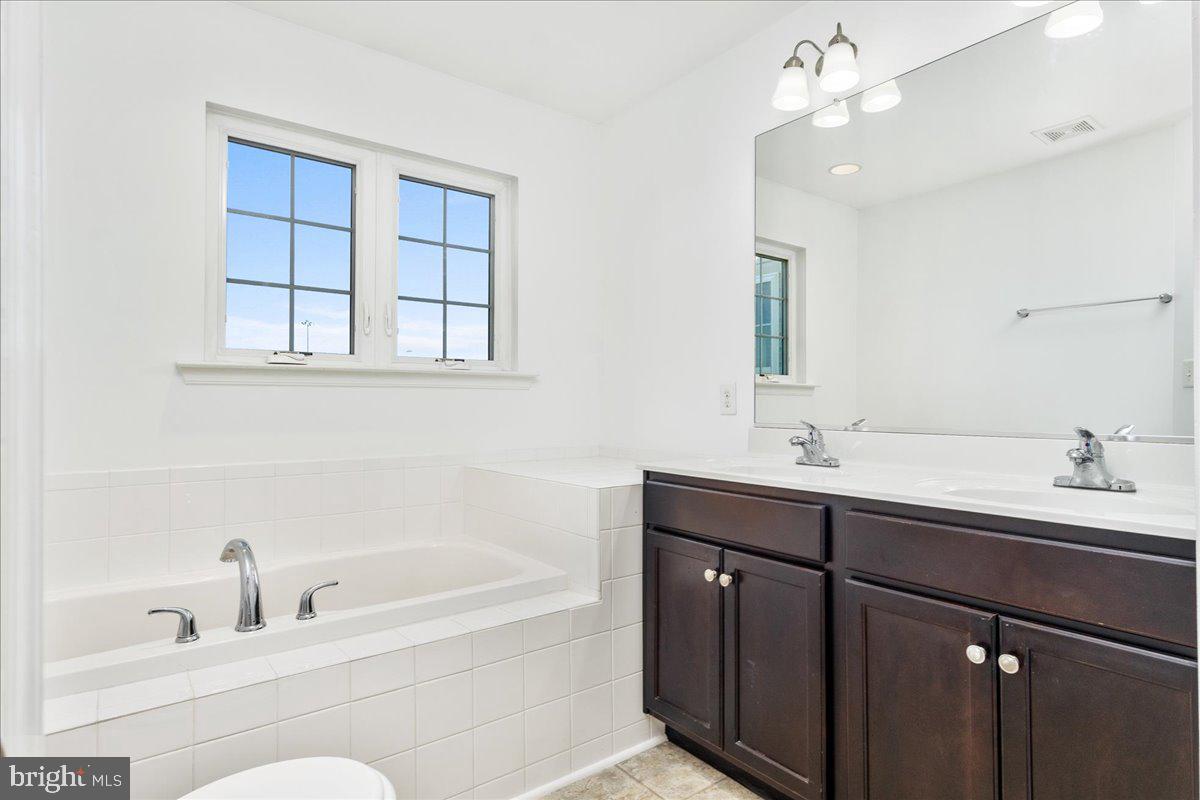 RIVERSIDE VILLAGES - Residential