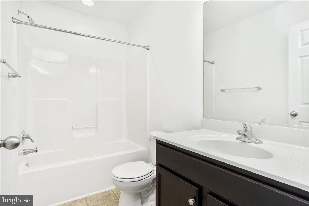 RIVERSIDE VILLAGES - Residential