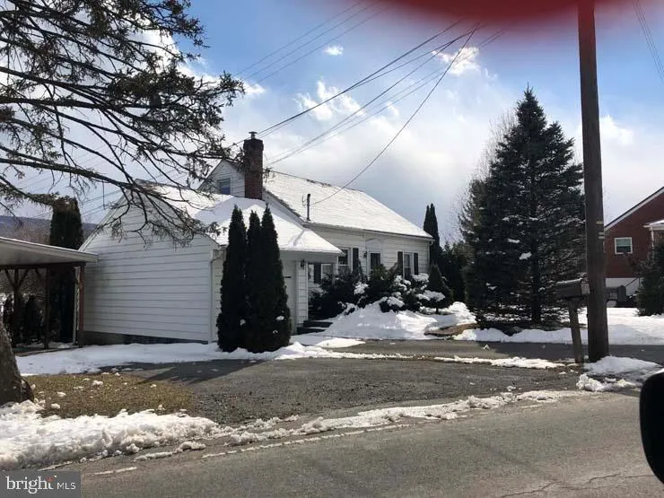 142 N Pine Street, Thompsontown, PA 17094