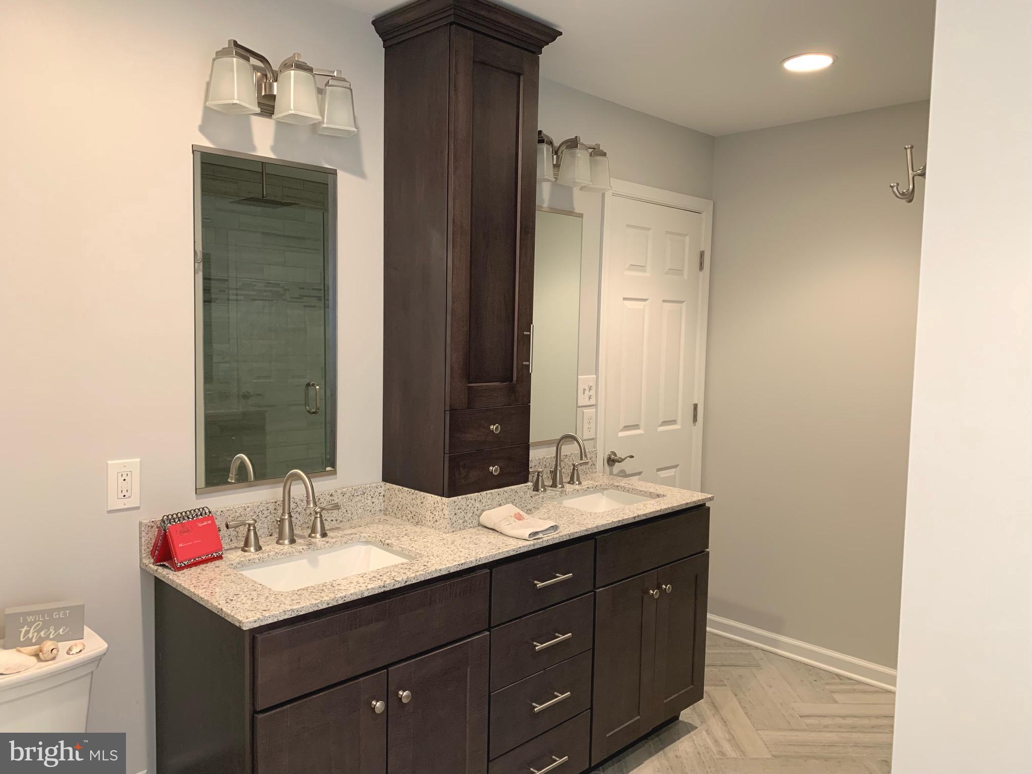 HIDDEN CREEK - Residential