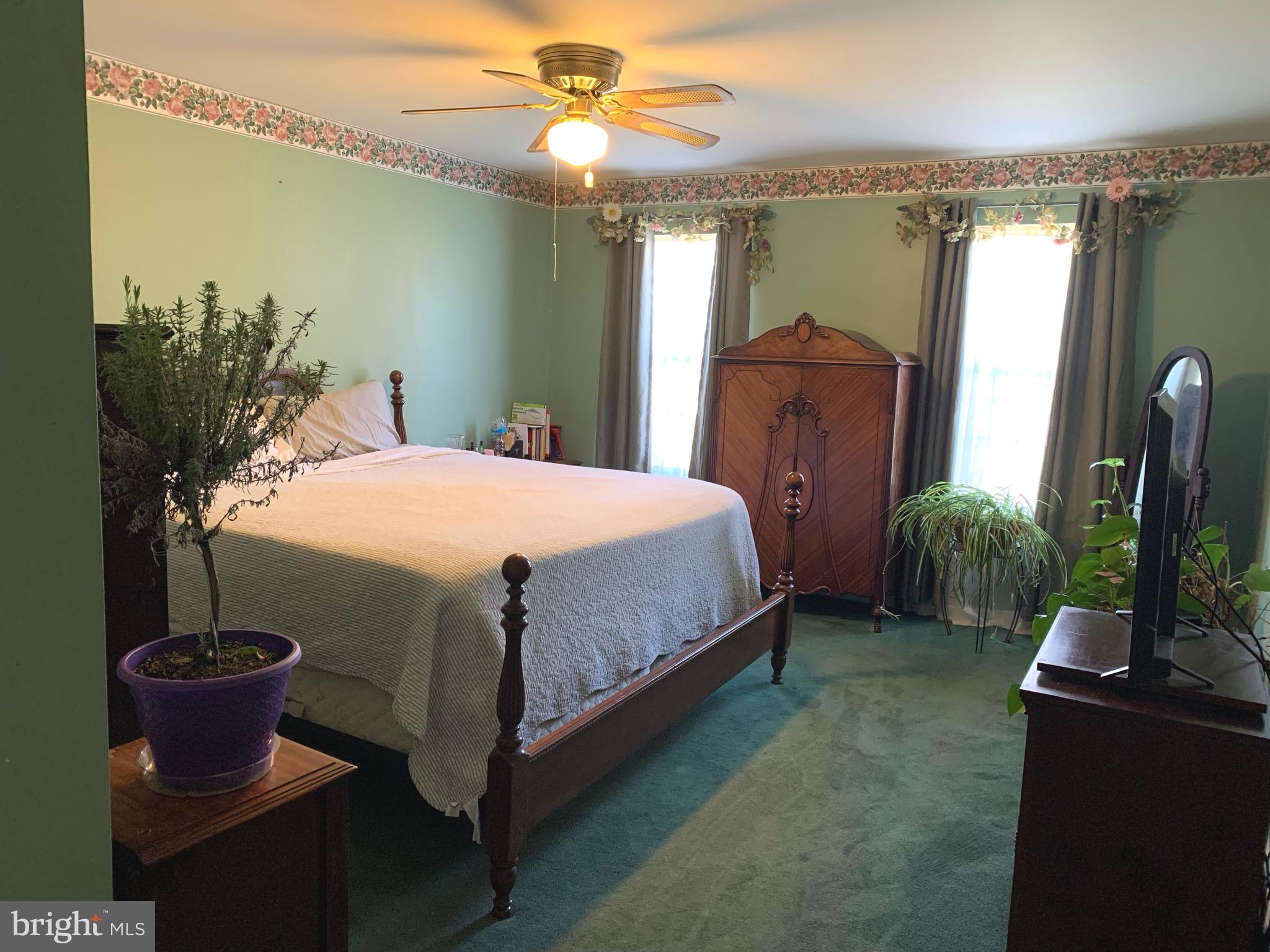 HIDDEN CREEK - Residential