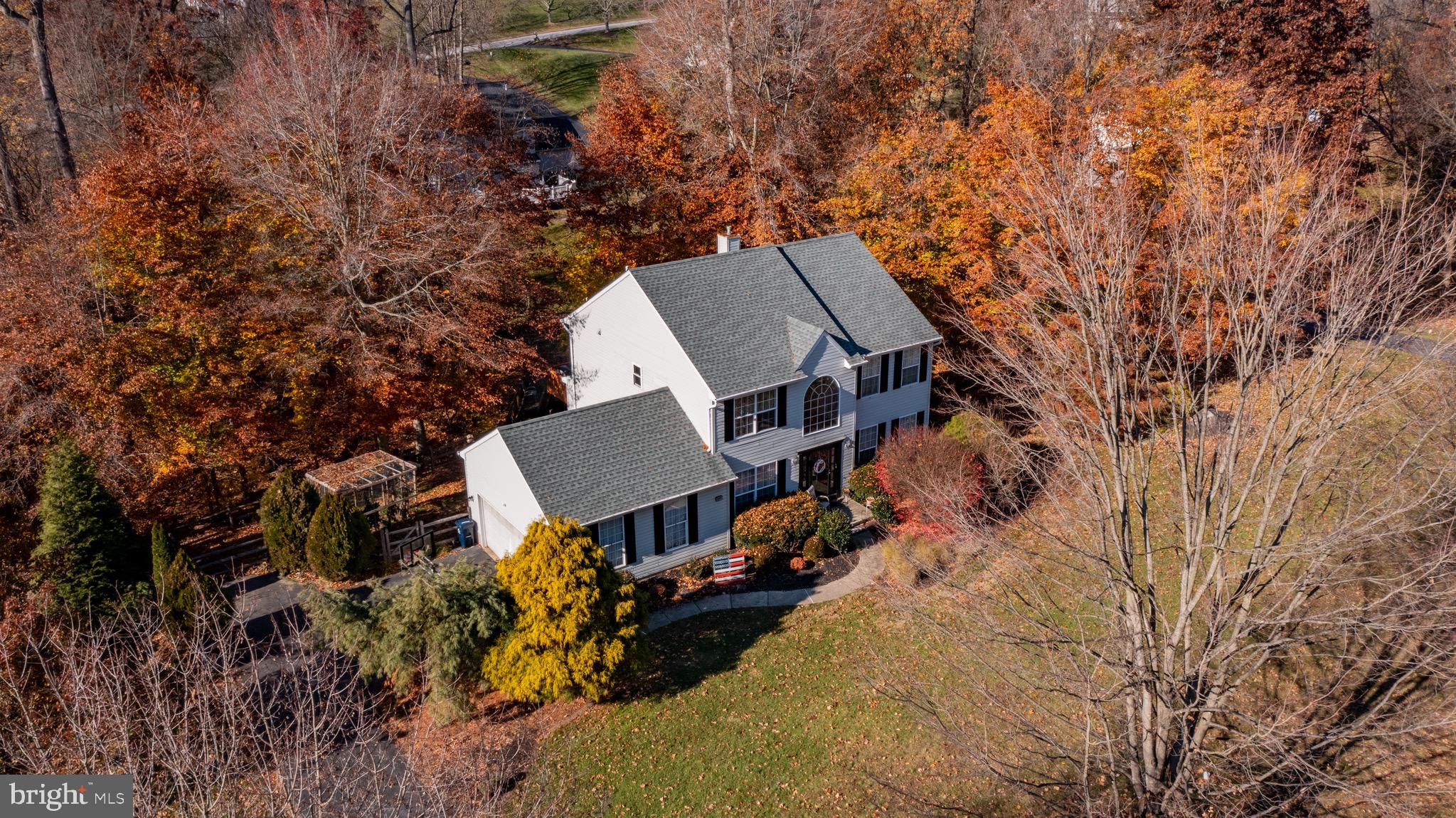 HIDDEN CREEK - Residential