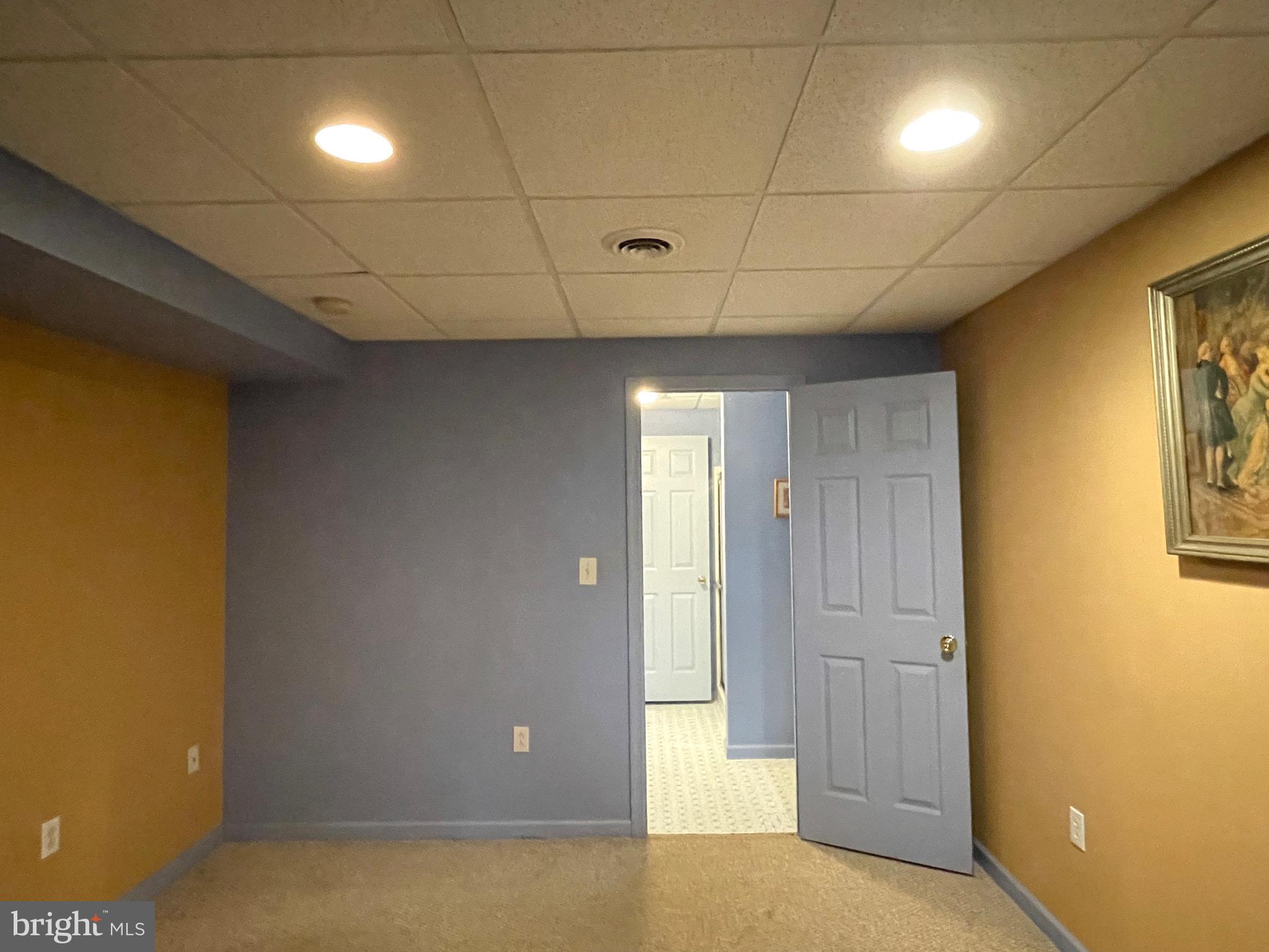 HIDDEN CREEK - Residential