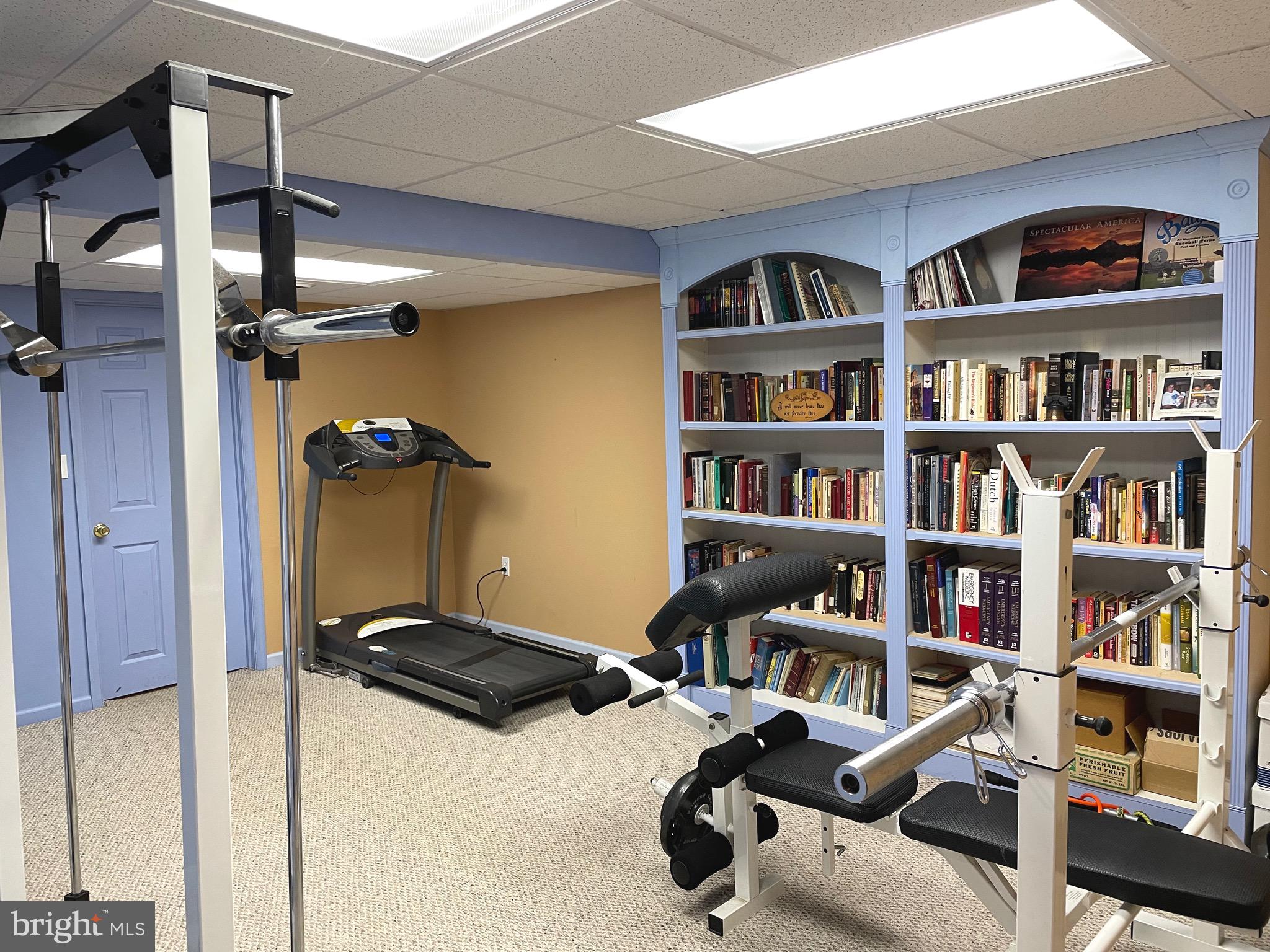 HIDDEN CREEK - Residential