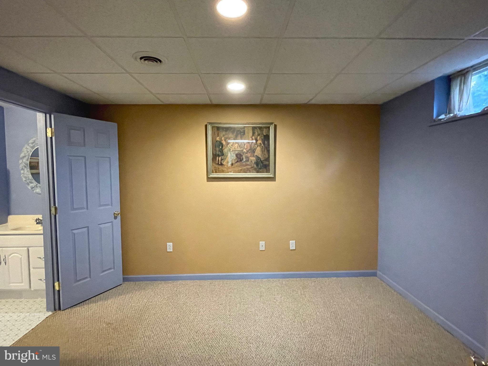 HIDDEN CREEK - Residential