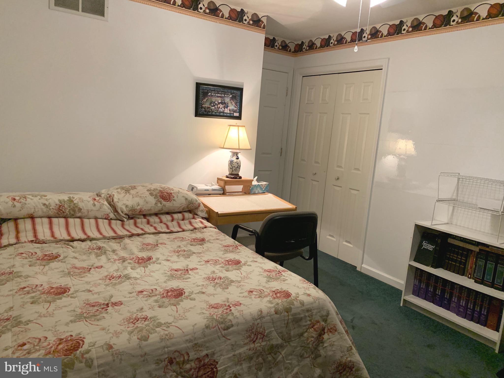 HIDDEN CREEK - Residential