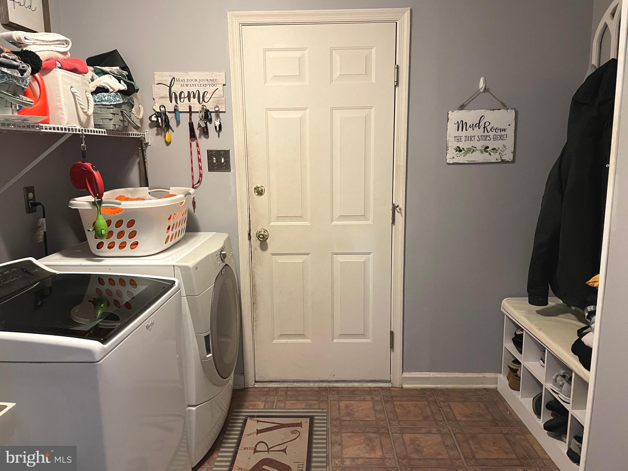 HIDDEN CREEK - Residential