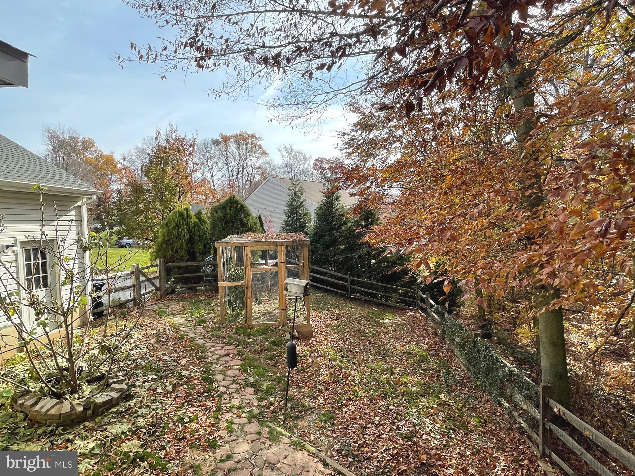 HIDDEN CREEK - Residential