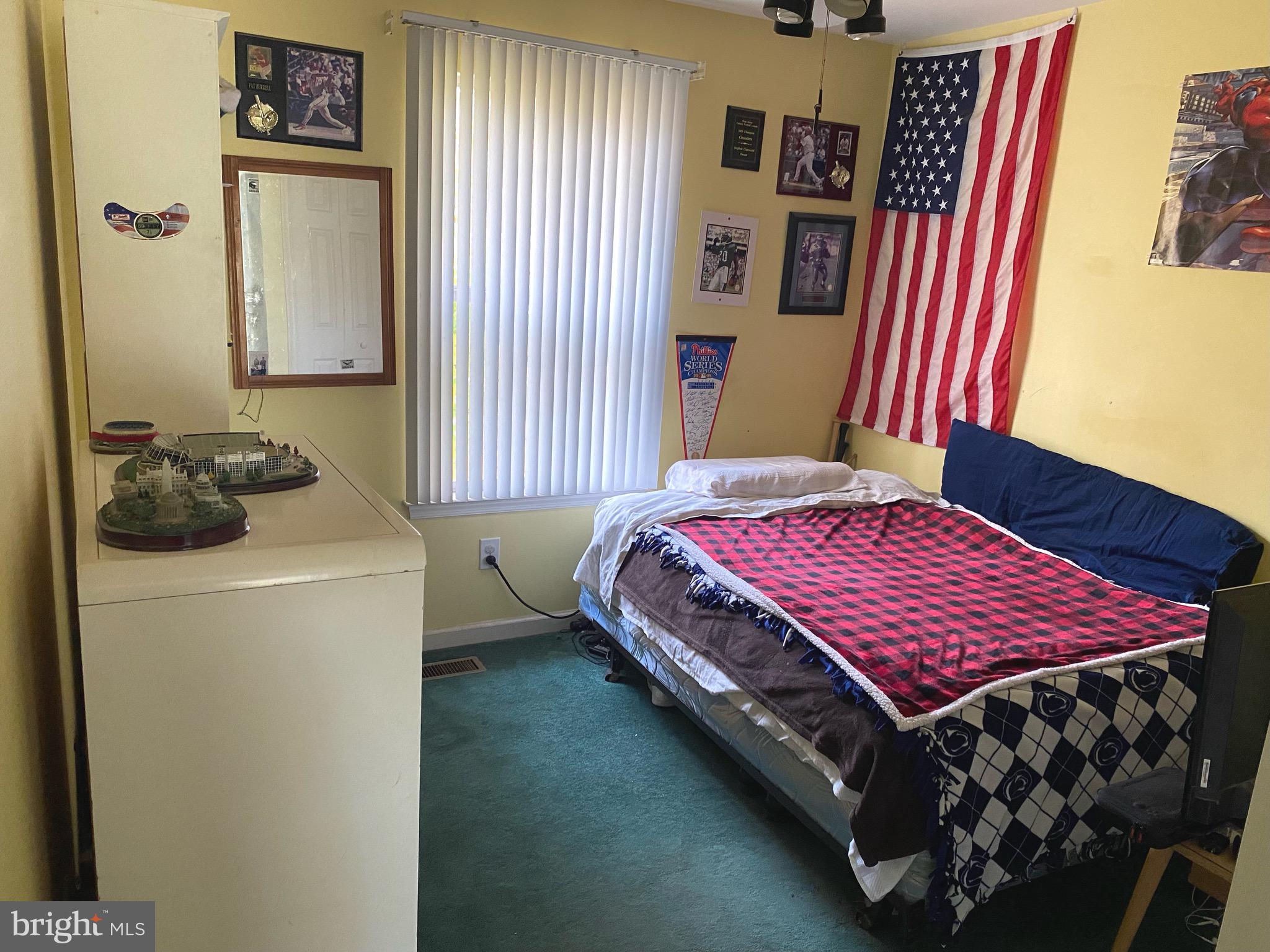 HIDDEN CREEK - Residential