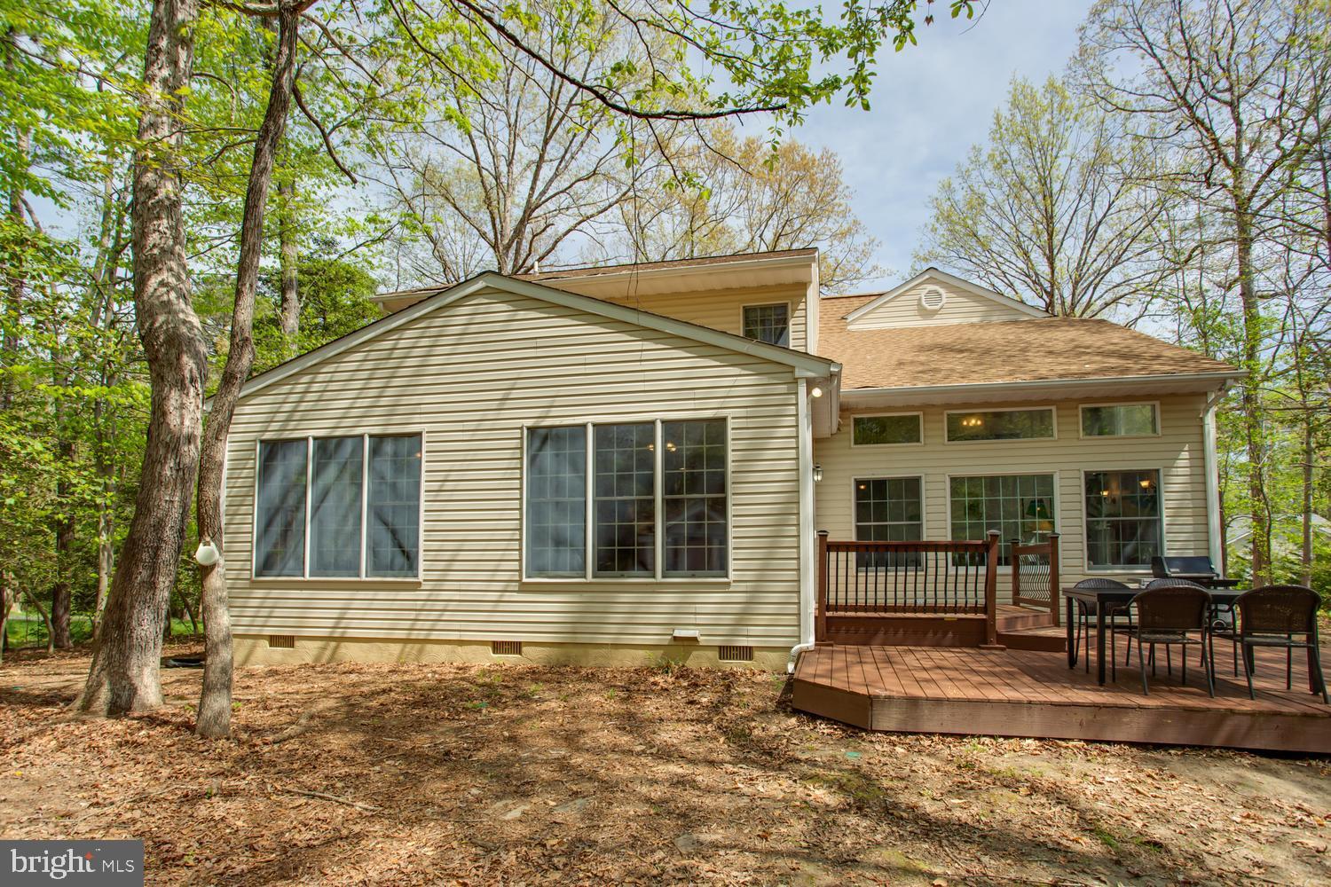 43975 HEDGEWOOD LANE