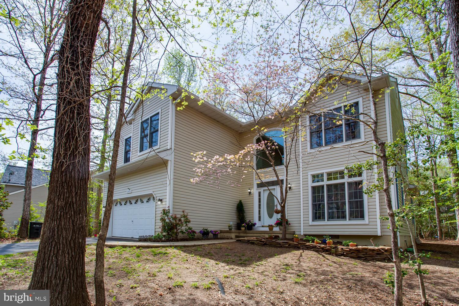 43975 HEDGEWOOD LANE