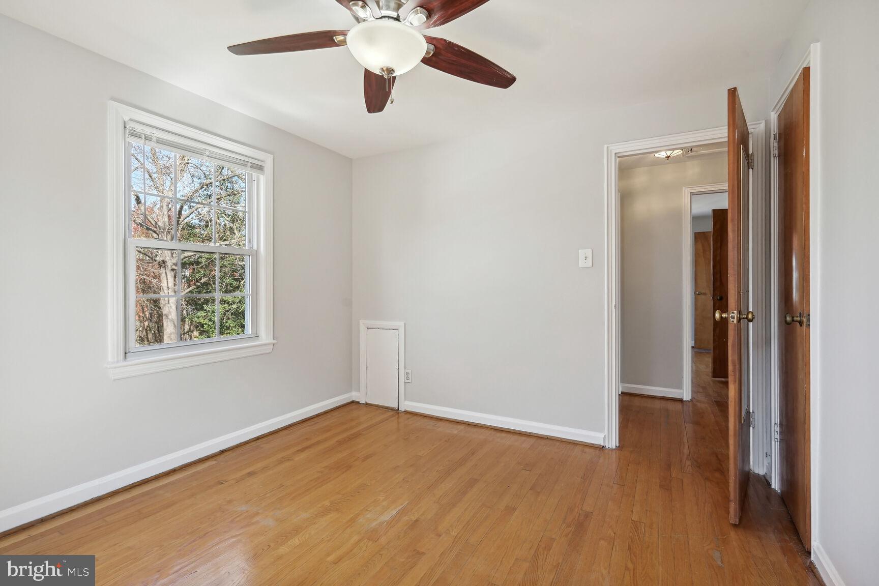 ARLINGTON VILLAGE - Residential Lease