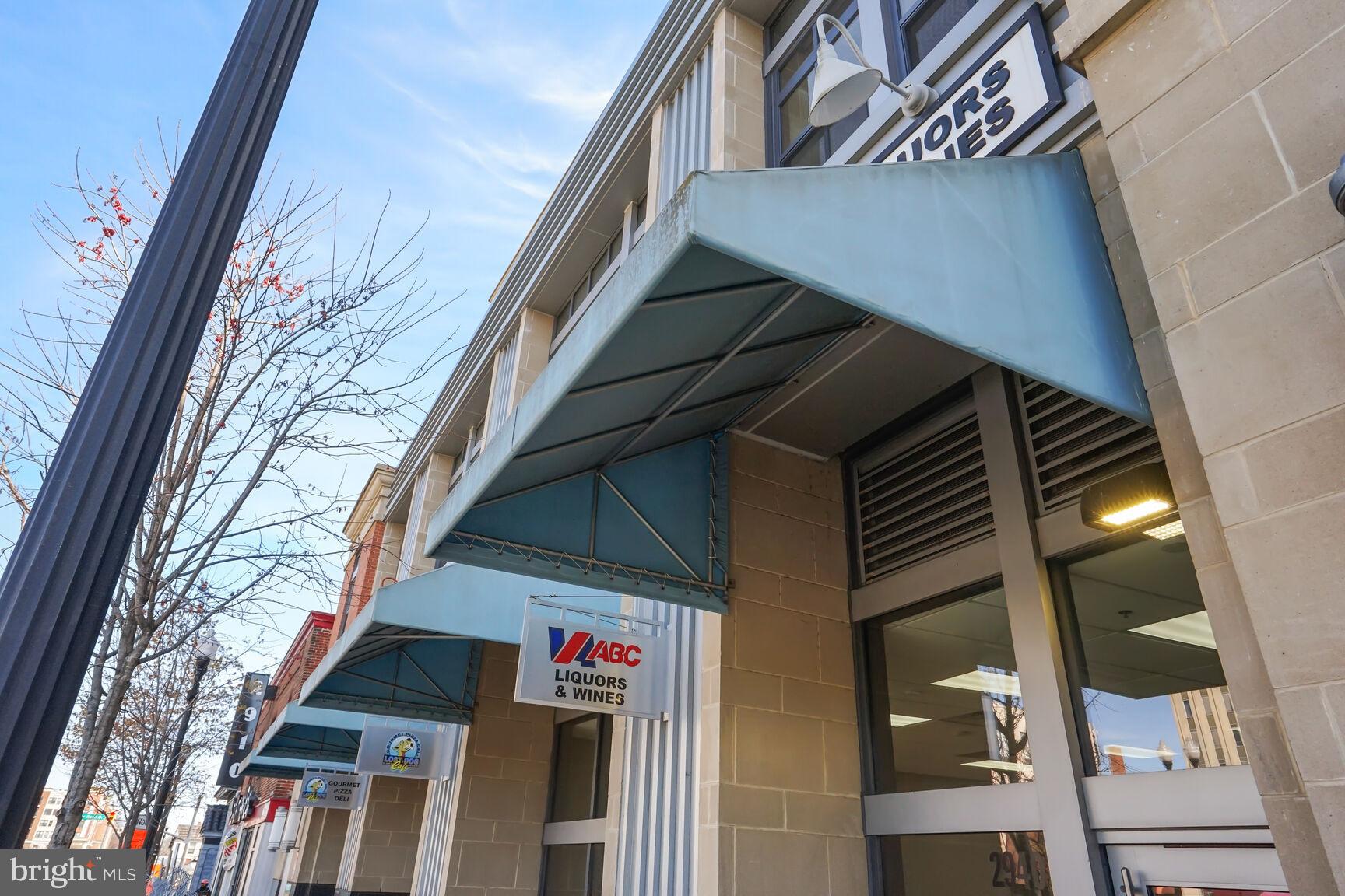 ARLINGTON VILLAGE - Residential Lease