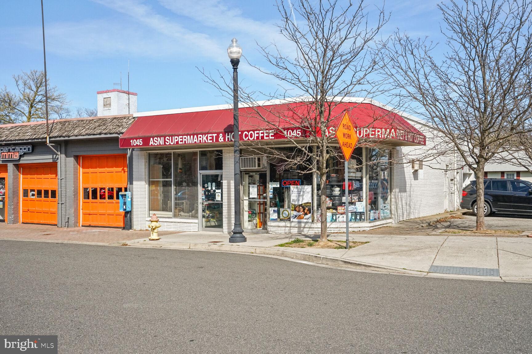 ARLINGTON VILLAGE - Residential Lease