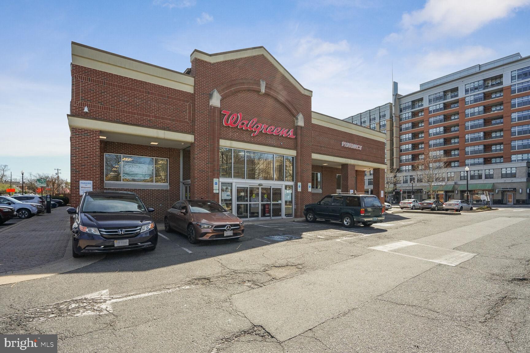 ARLINGTON VILLAGE - Residential Lease