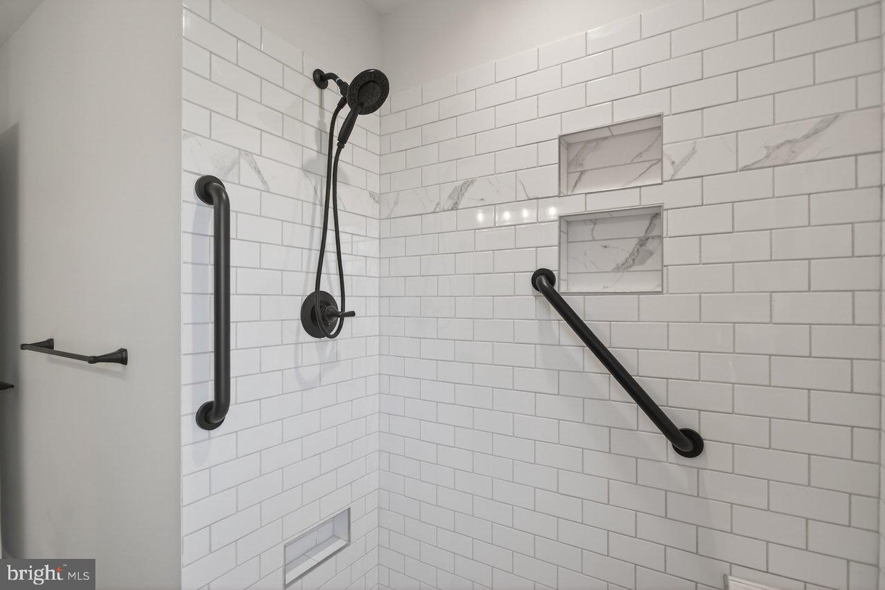 MAGNOLIA RIDGE - Residential