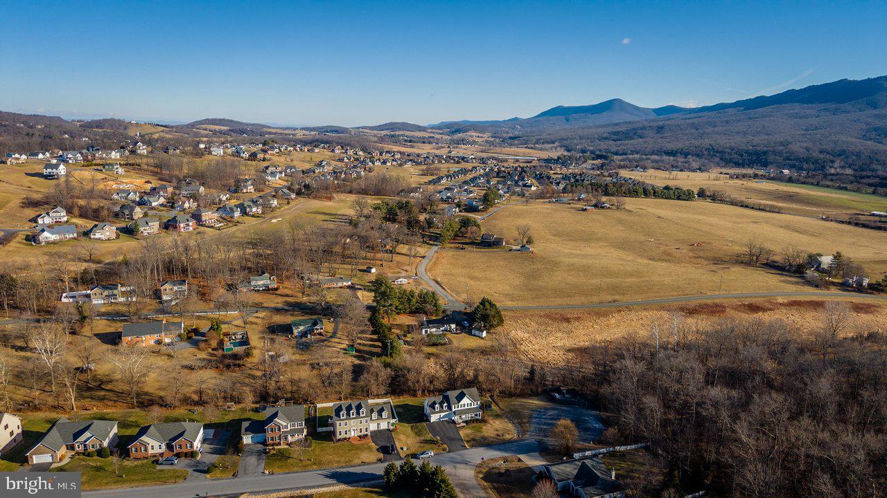 MAGNOLIA RIDGE - Residential