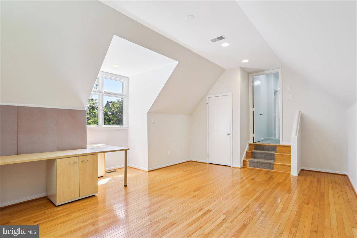 NEWPORT CLUSTER - Residential