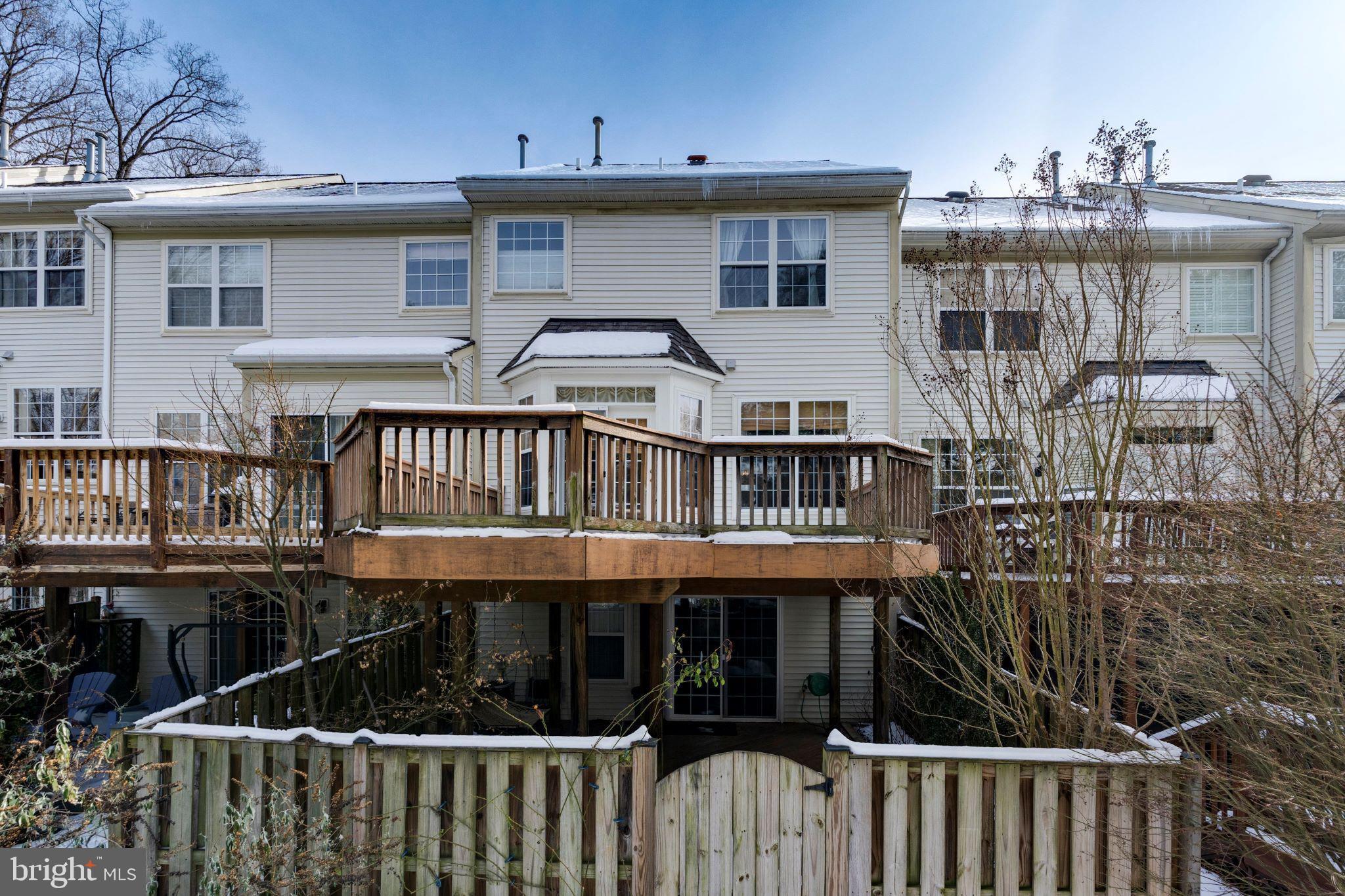 CLARKS CROSSING - Residential Lease