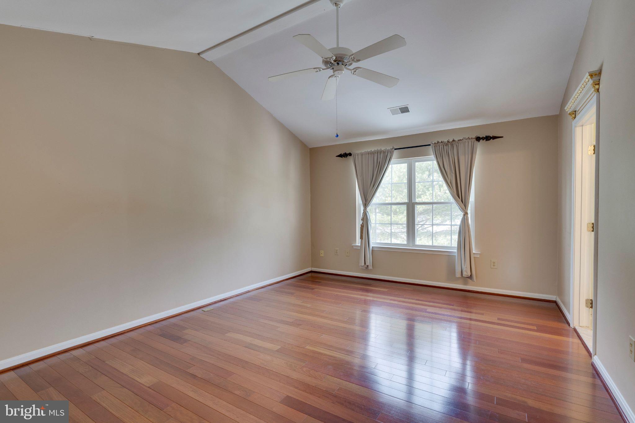 CLARKS CROSSING - Residential Lease