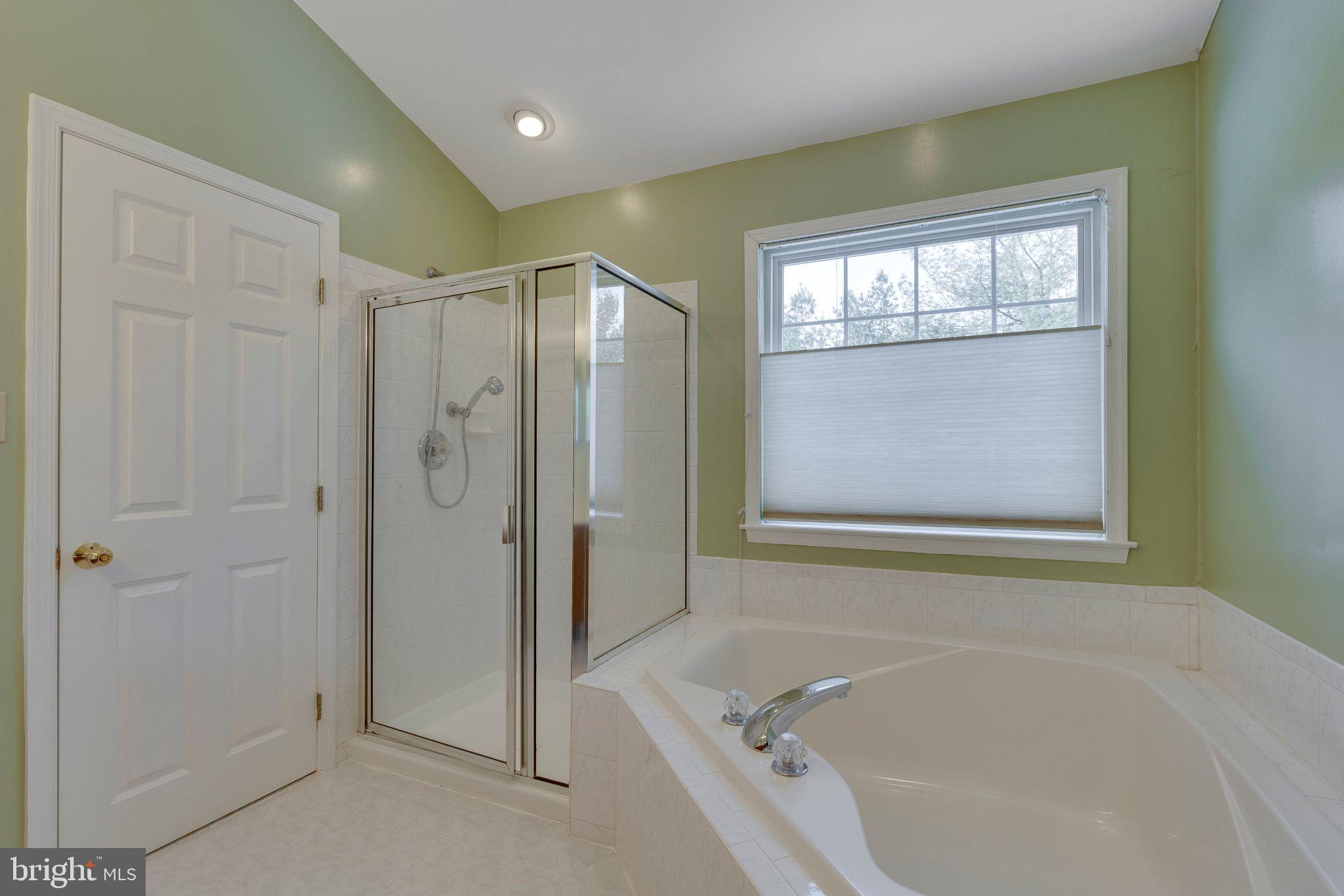 CLARKS CROSSING - Residential Lease