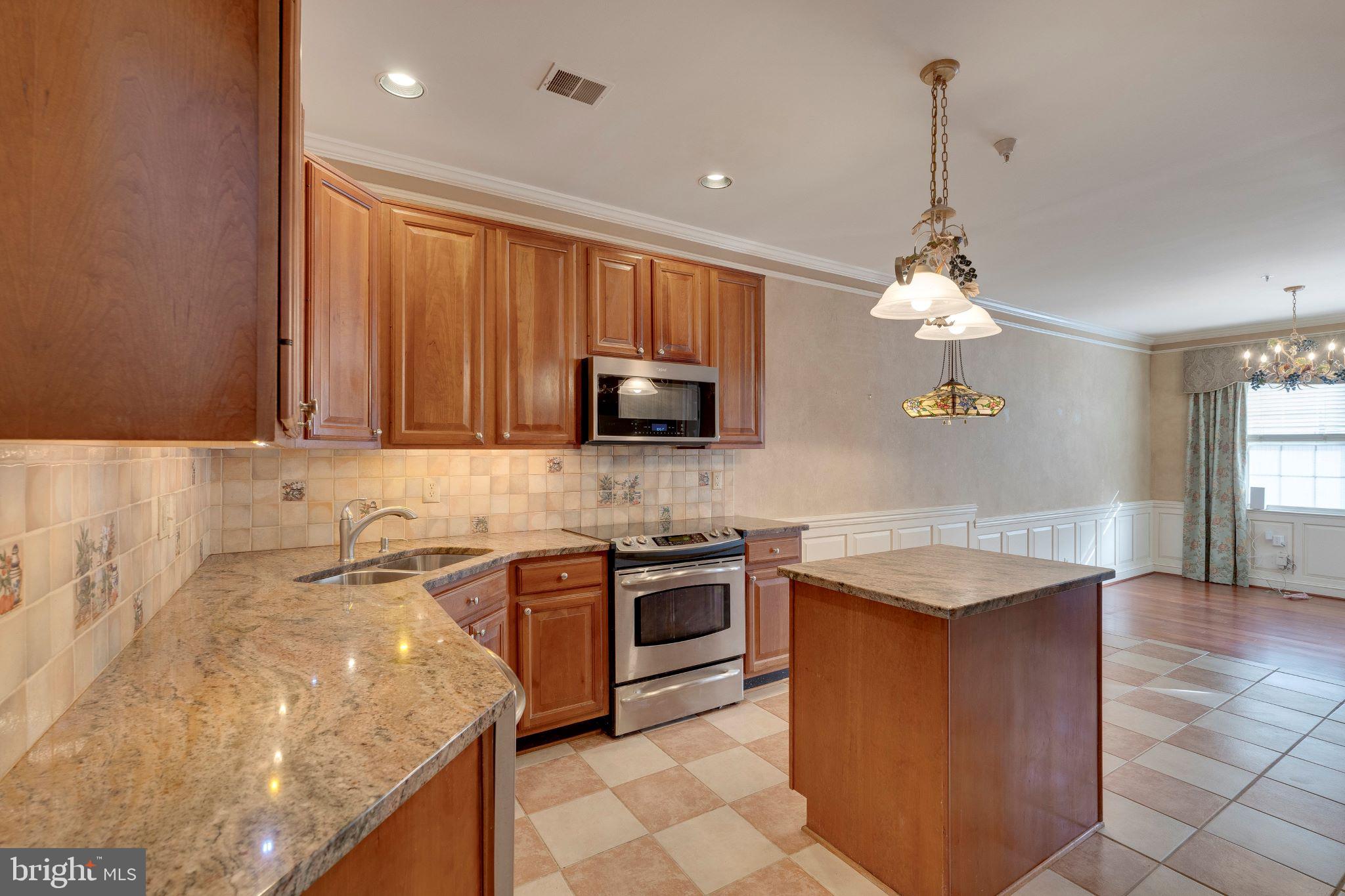 CLARKS CROSSING - Residential Lease