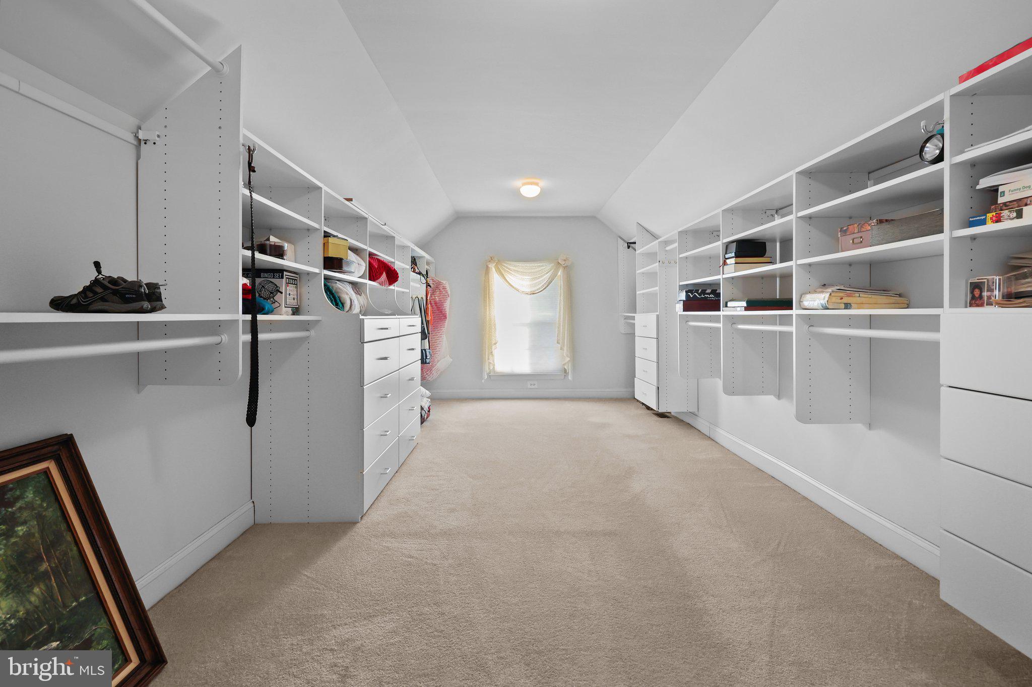 DOLINGTON ESTATES - Residential