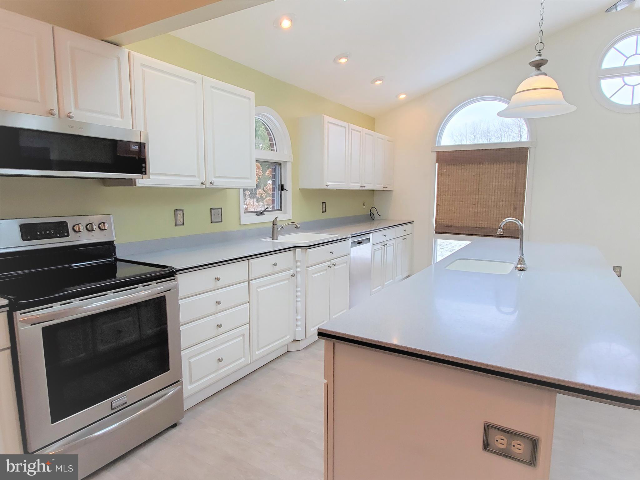 OAK HILL - Residential