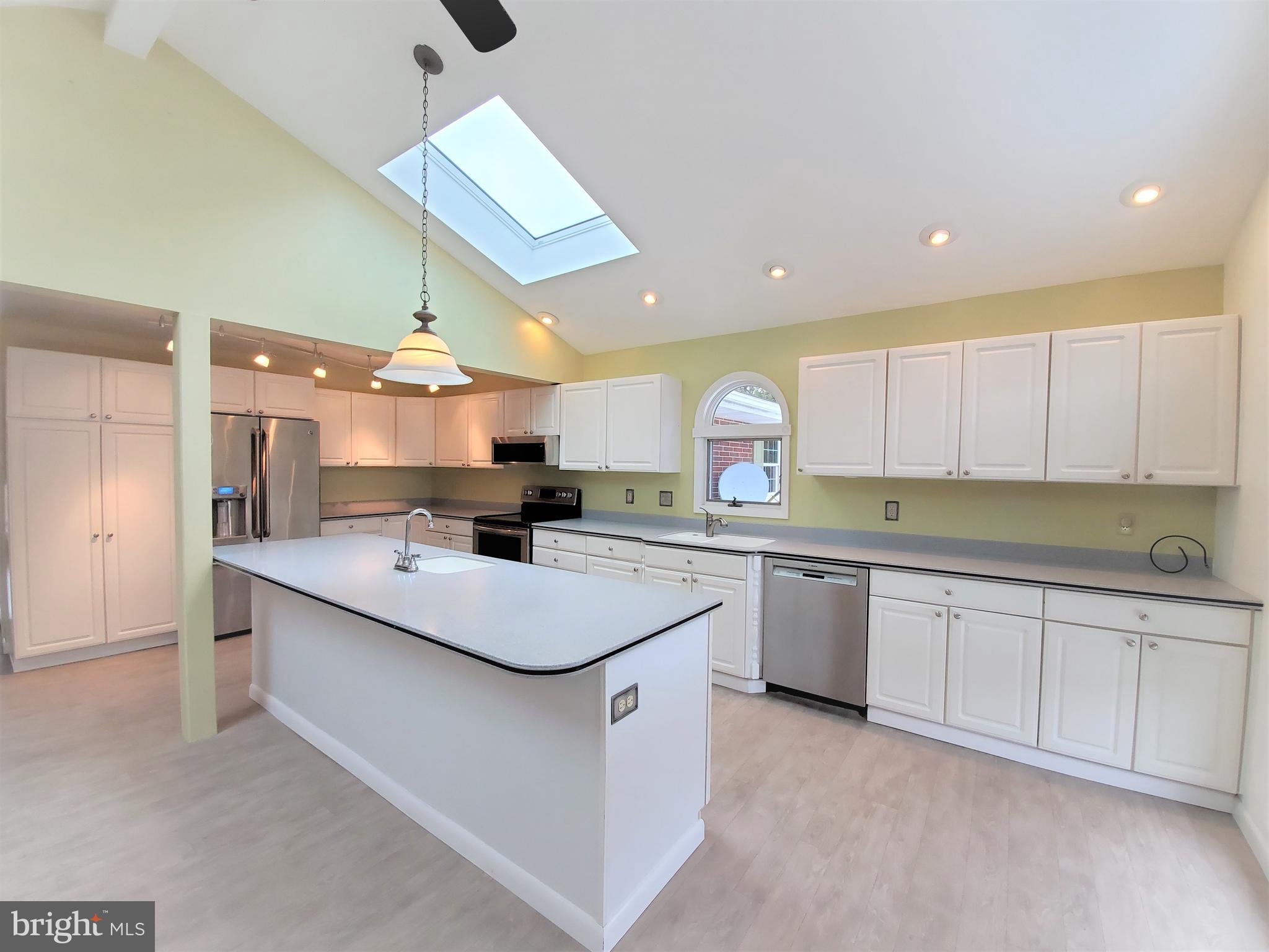 OAK HILL - Residential