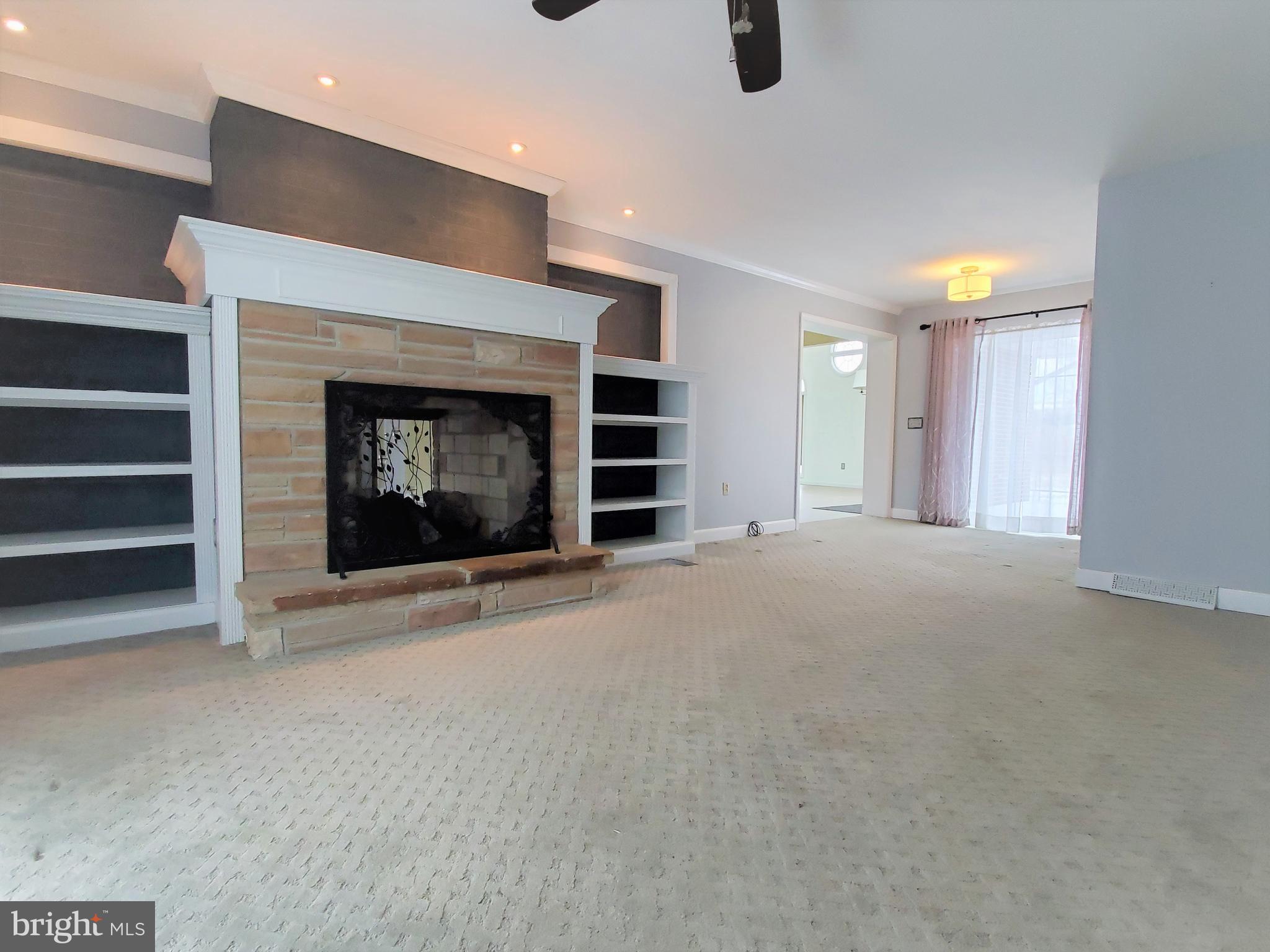 OAK HILL - Residential