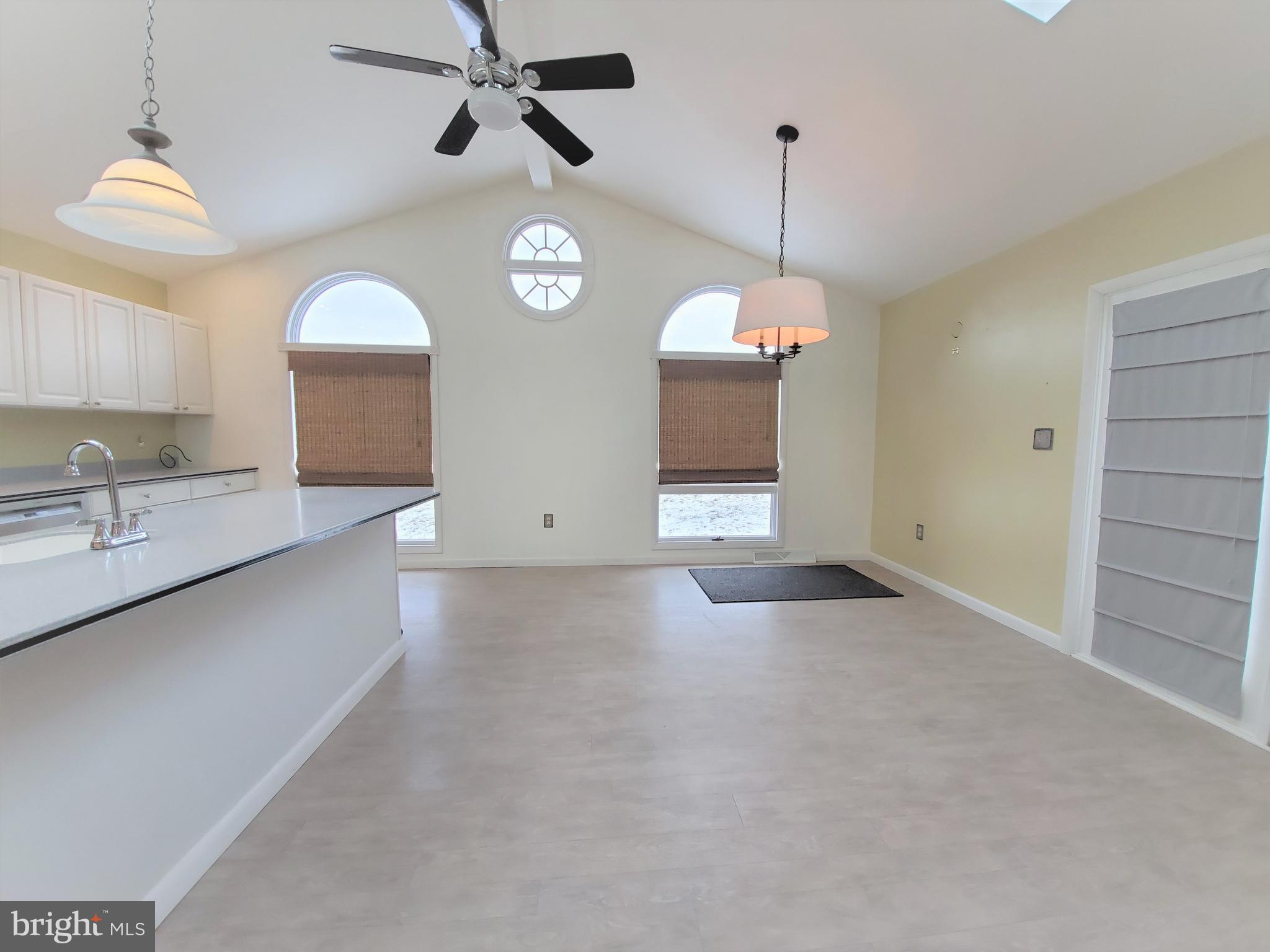 OAK HILL - Residential