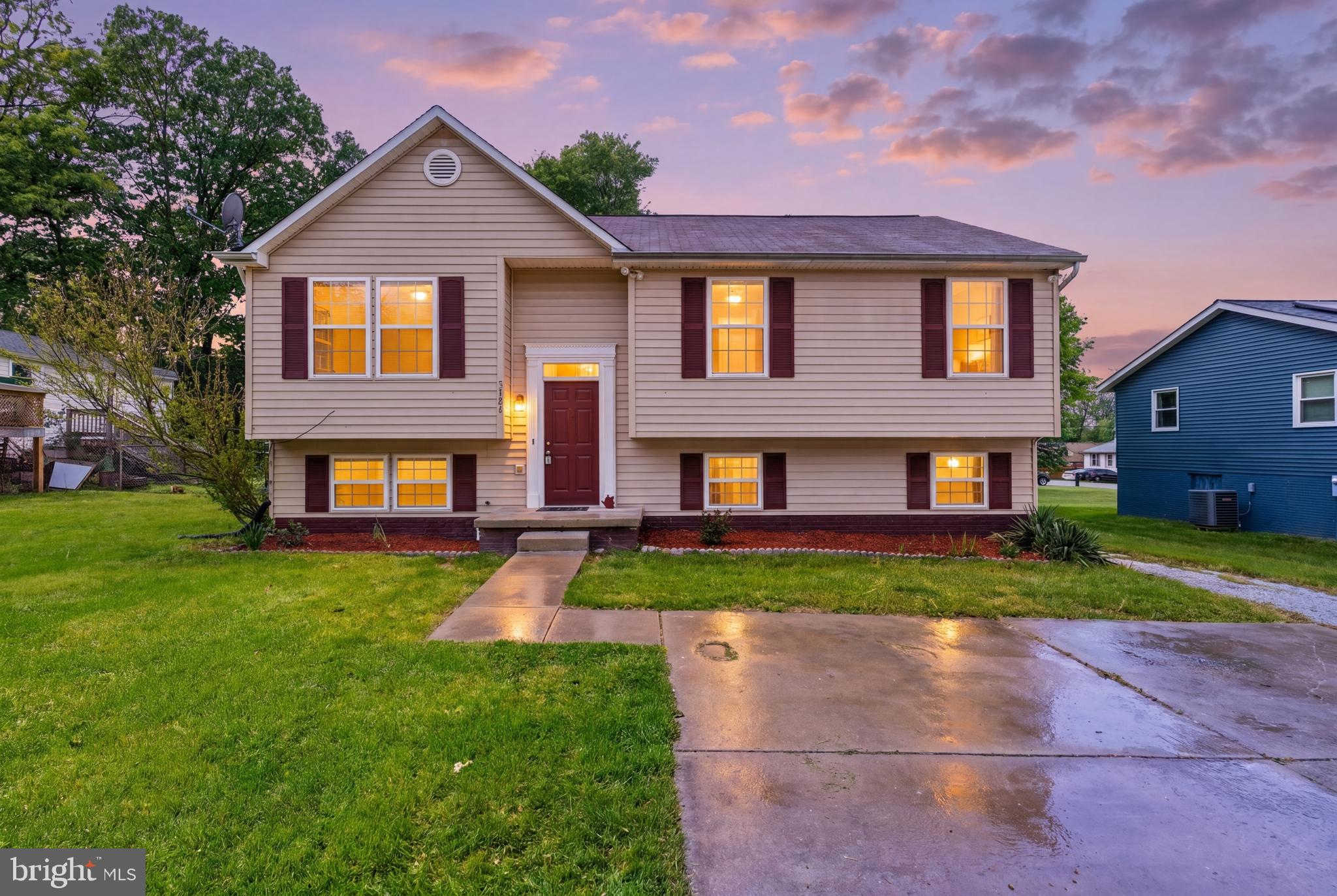 CATONSVILLE MANOR - Residential